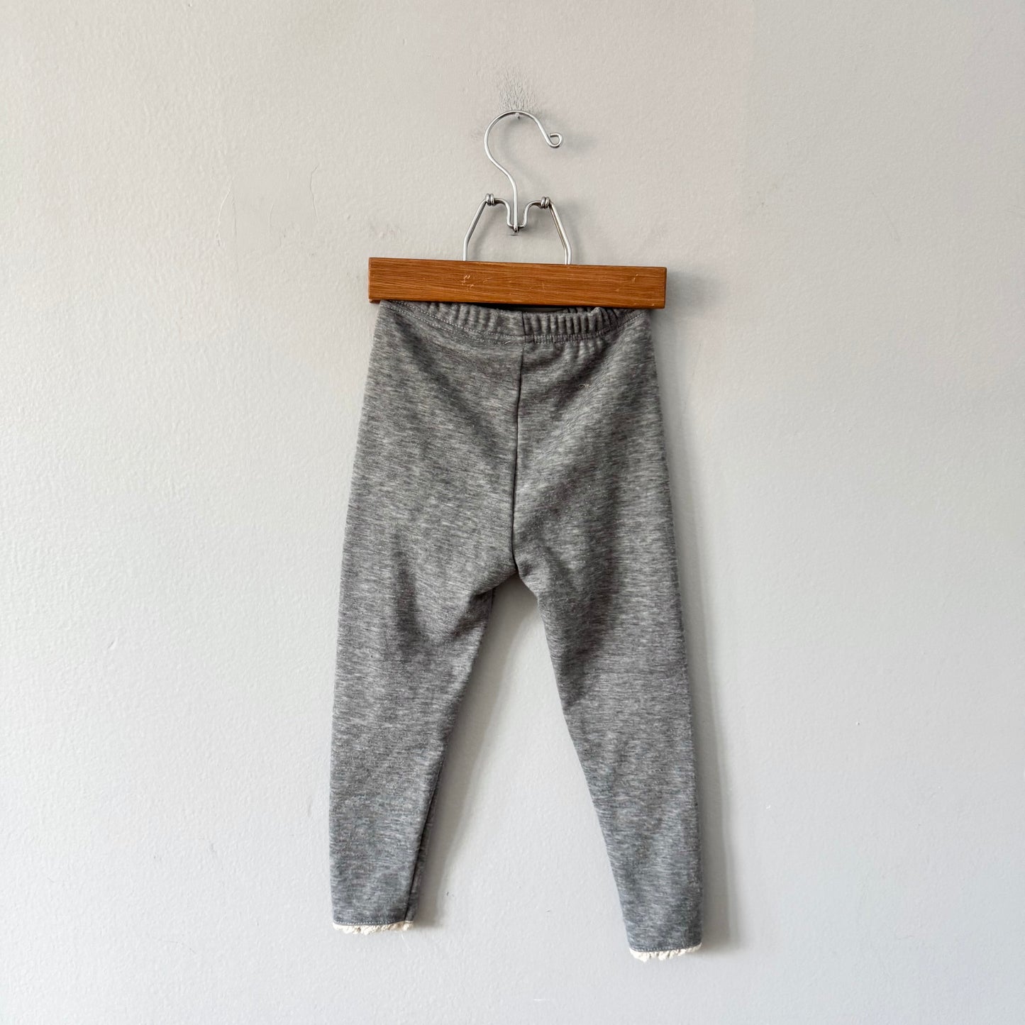 No brand / Light grey lined leggings / 18-24M