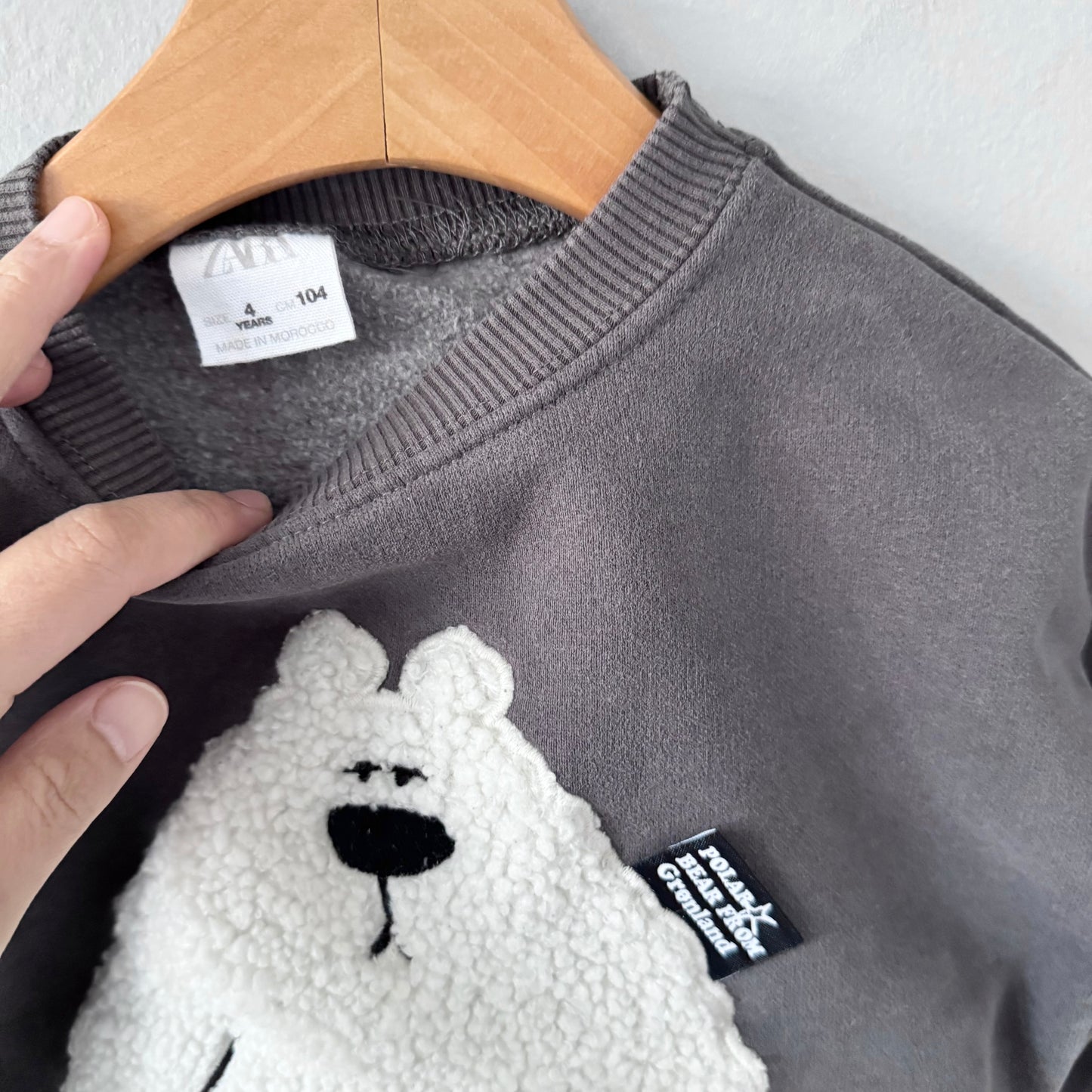 Zara / Sweat-shirt gris x Polarbear / 4 ans