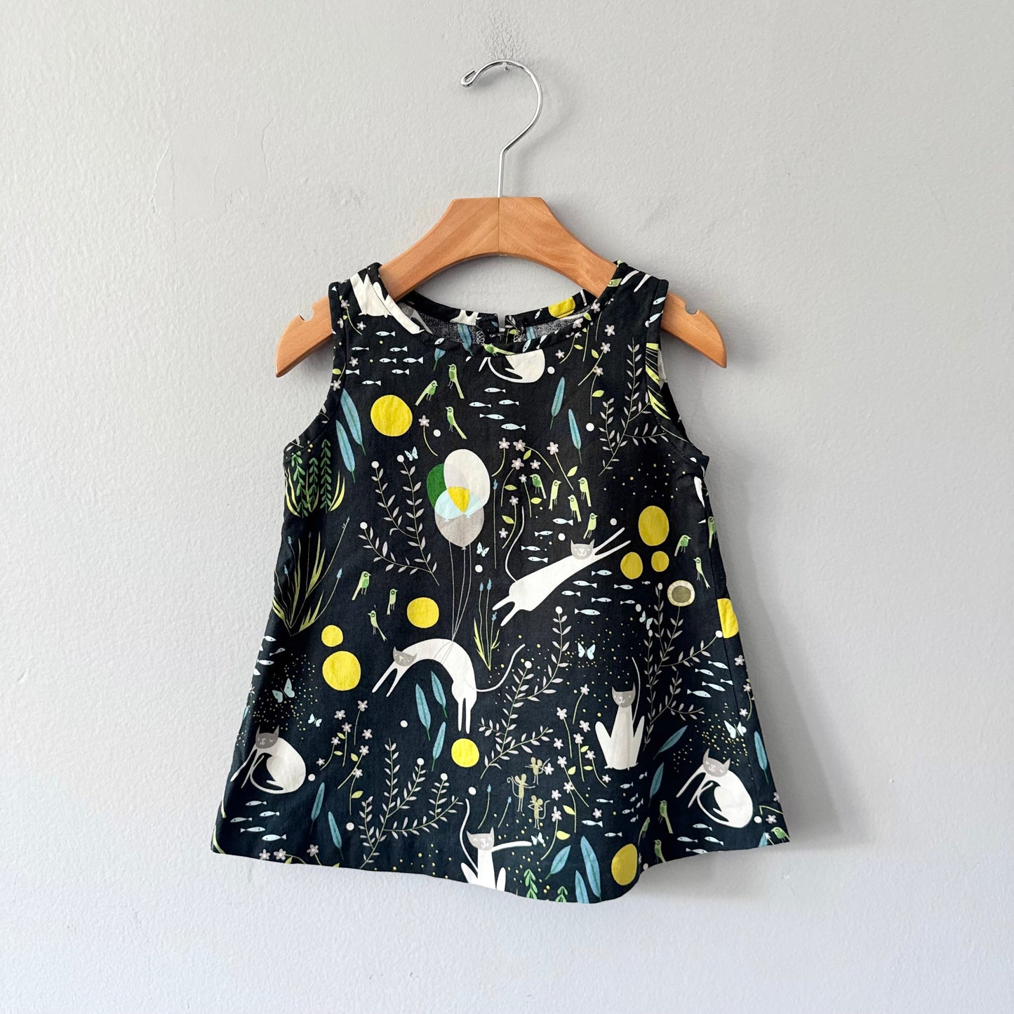 Handmade / Black dress / 12-18M