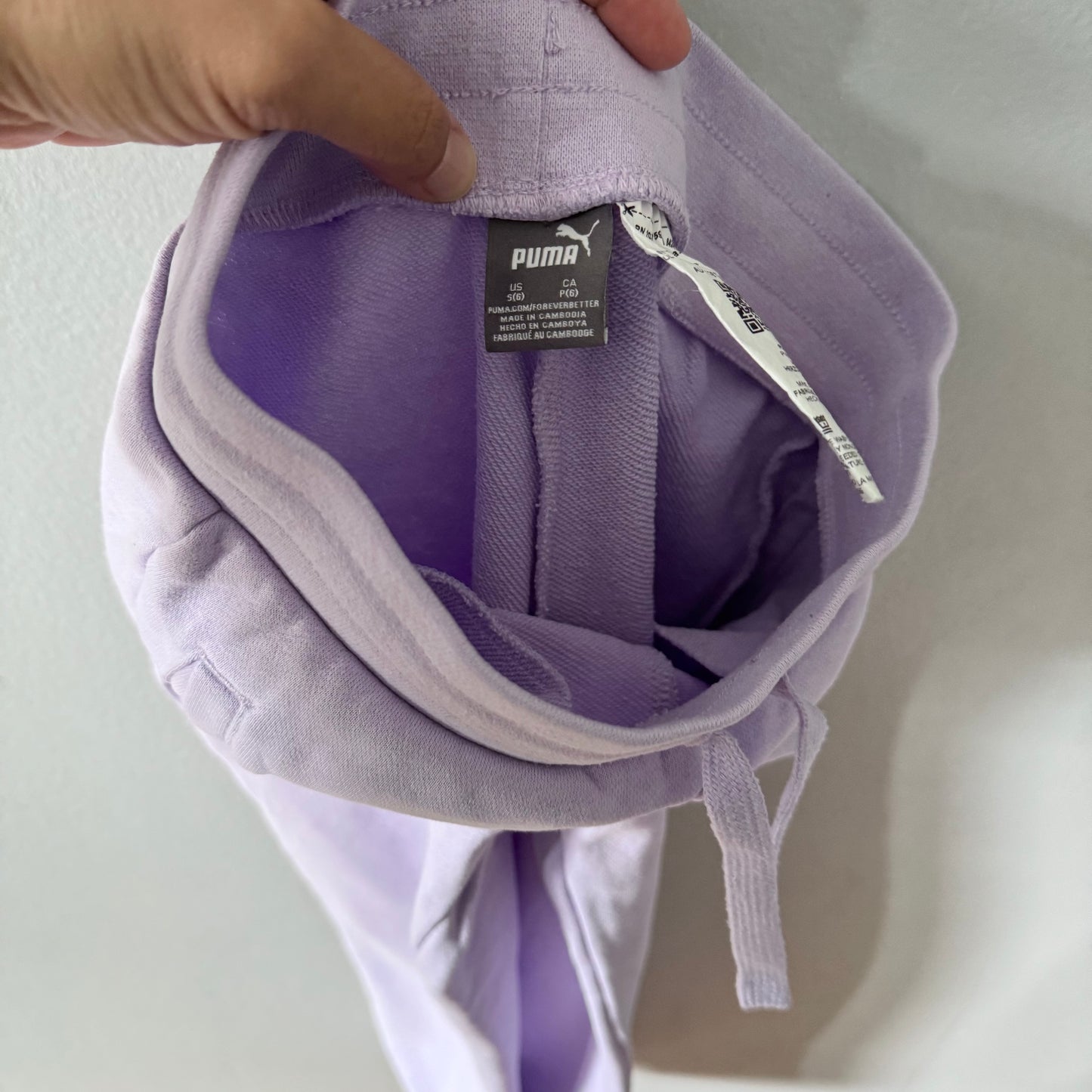 Puma / Lavender sweatpants / 6Y