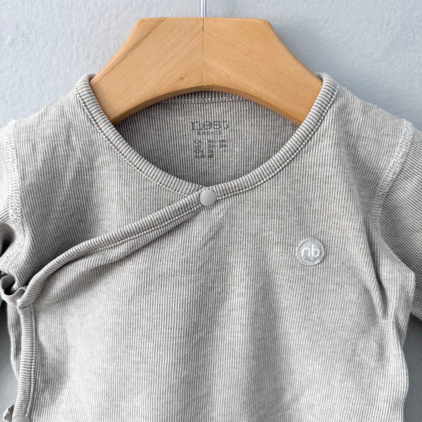 Nid / Grenouillère en coton biologique Stripe / 3-6M