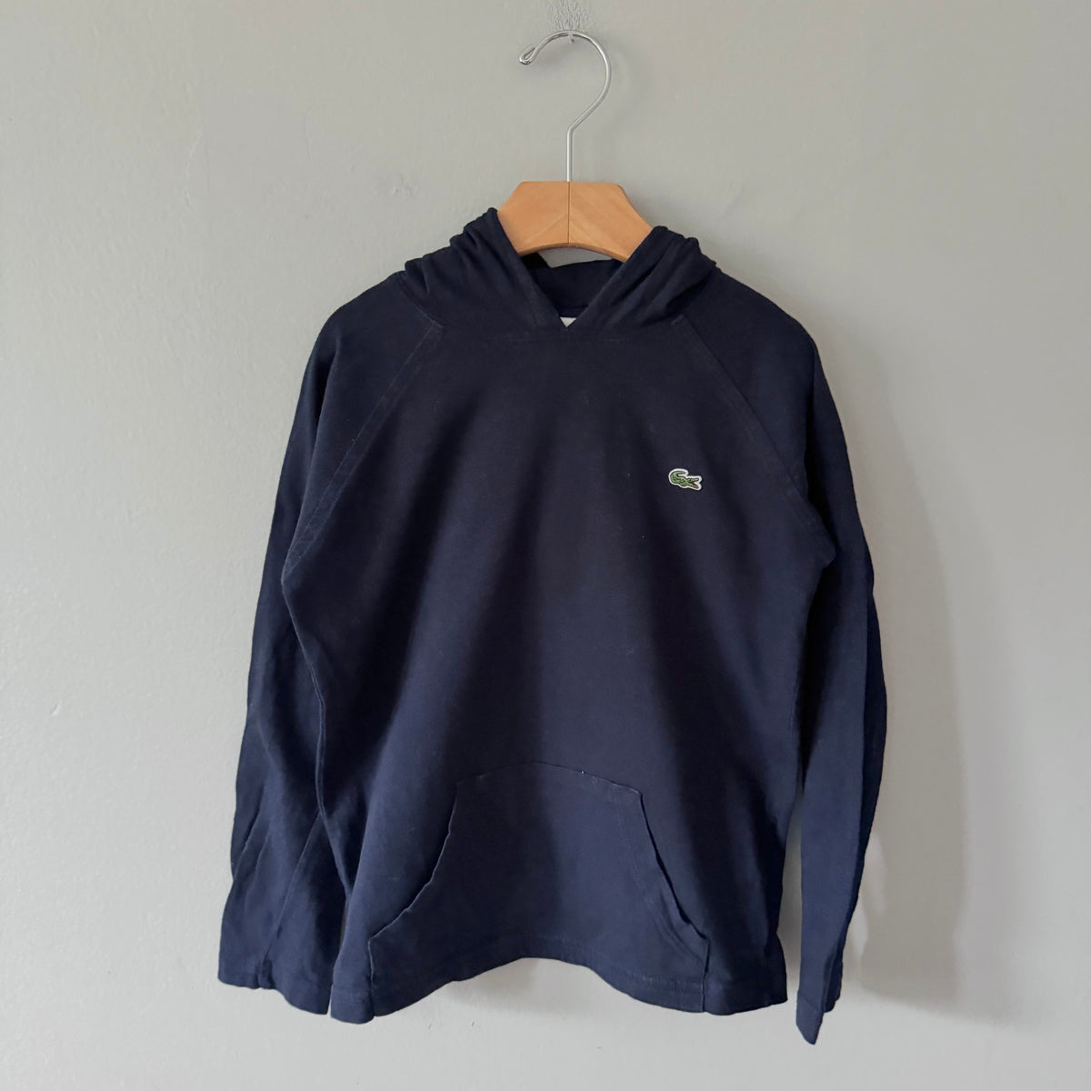 Lacoste / Navy long sleeve with hood / 6Y