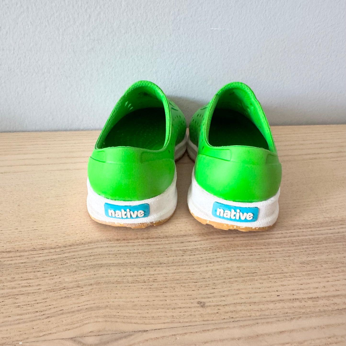 Native / Chaussures aquatiques / US8
