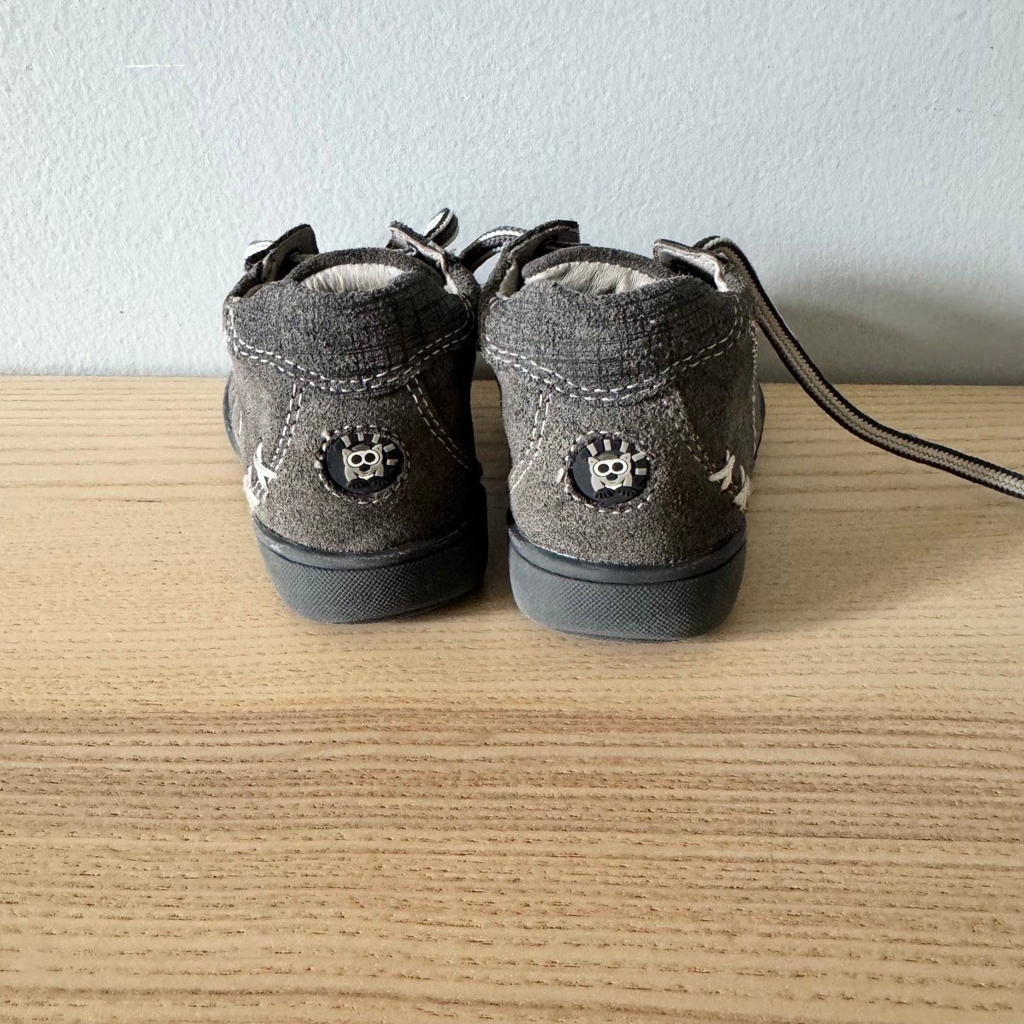 Maki / Grey lace up boots / EU20(US4)