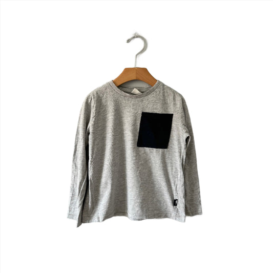 Zara / Light grey long sleeve T-shirt / 6Y
