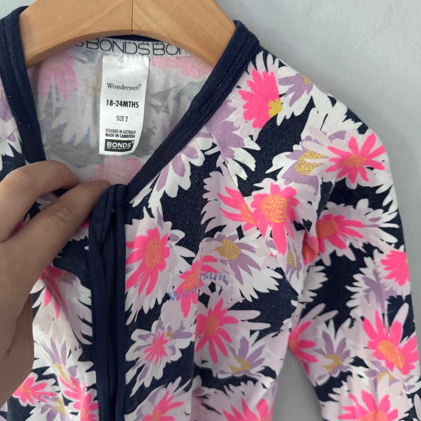 Bonds / Navy x pink flower roper / 18-24M