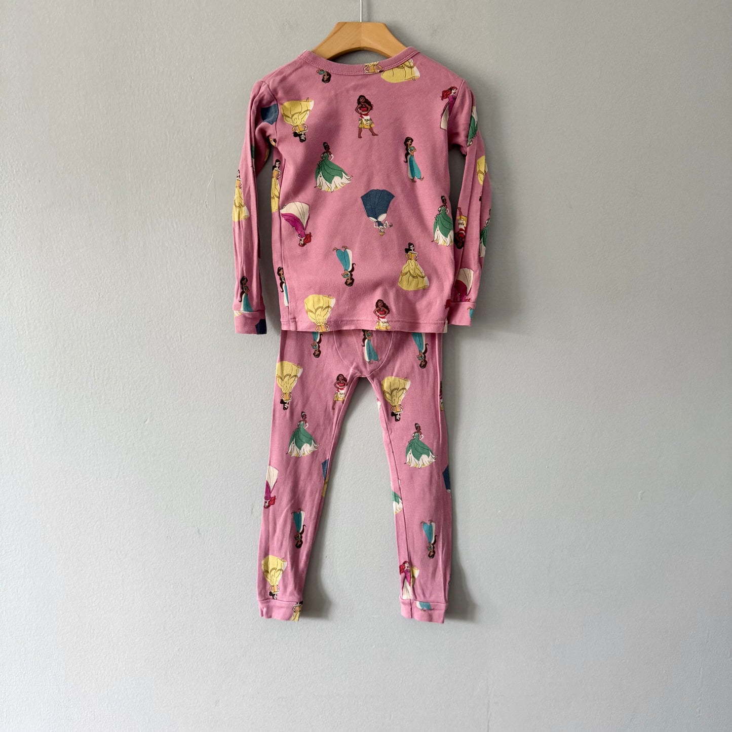 Gap / Disney Princesses x pink pajama set / 5Y