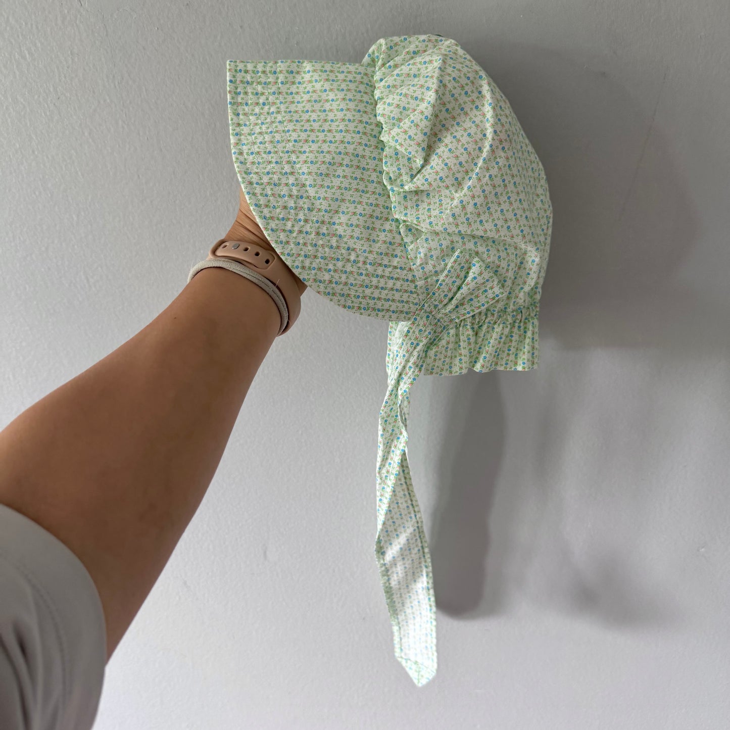 Handmade / White x green bonnet / 6-12M