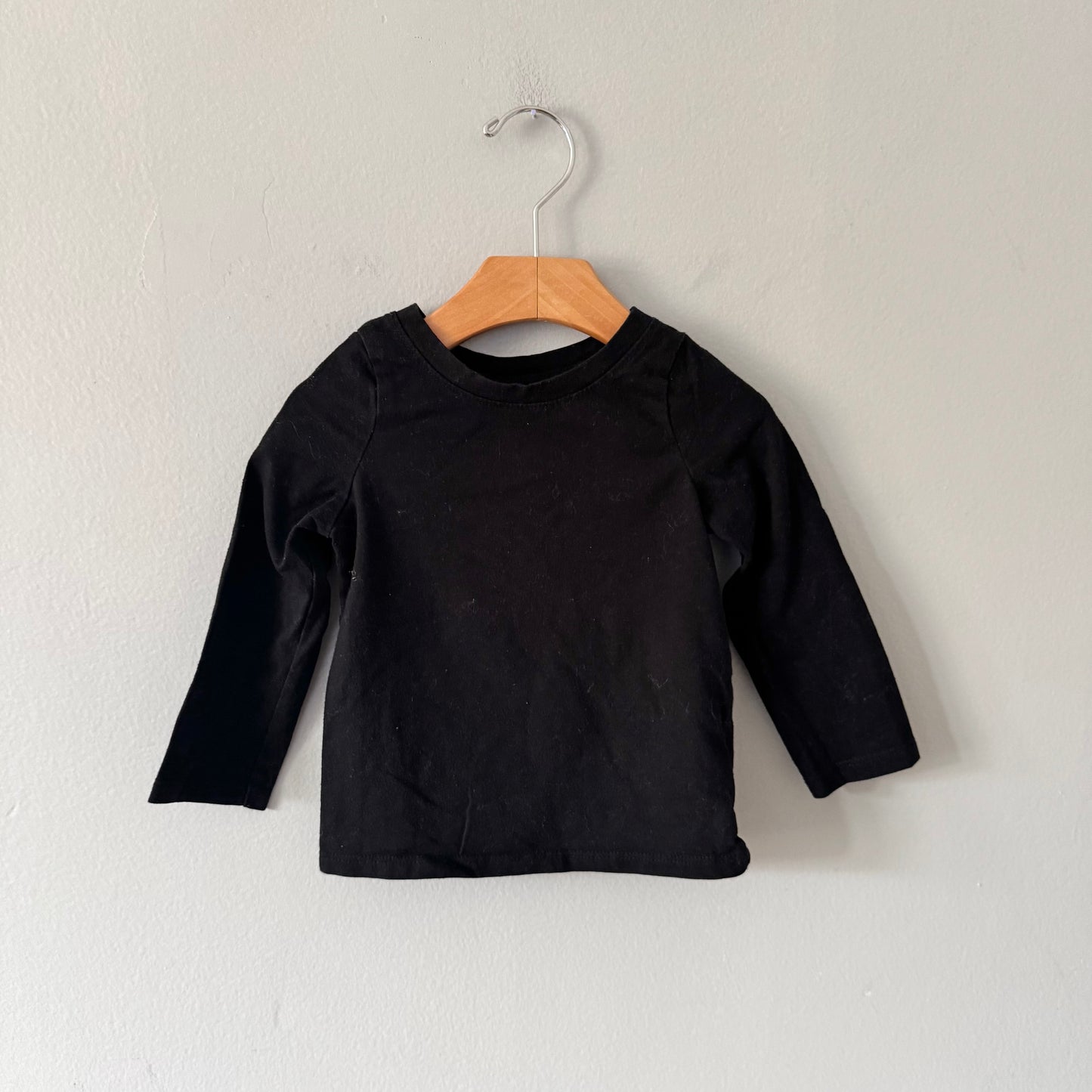 Cat & Jack / Black long sleeve / 2T