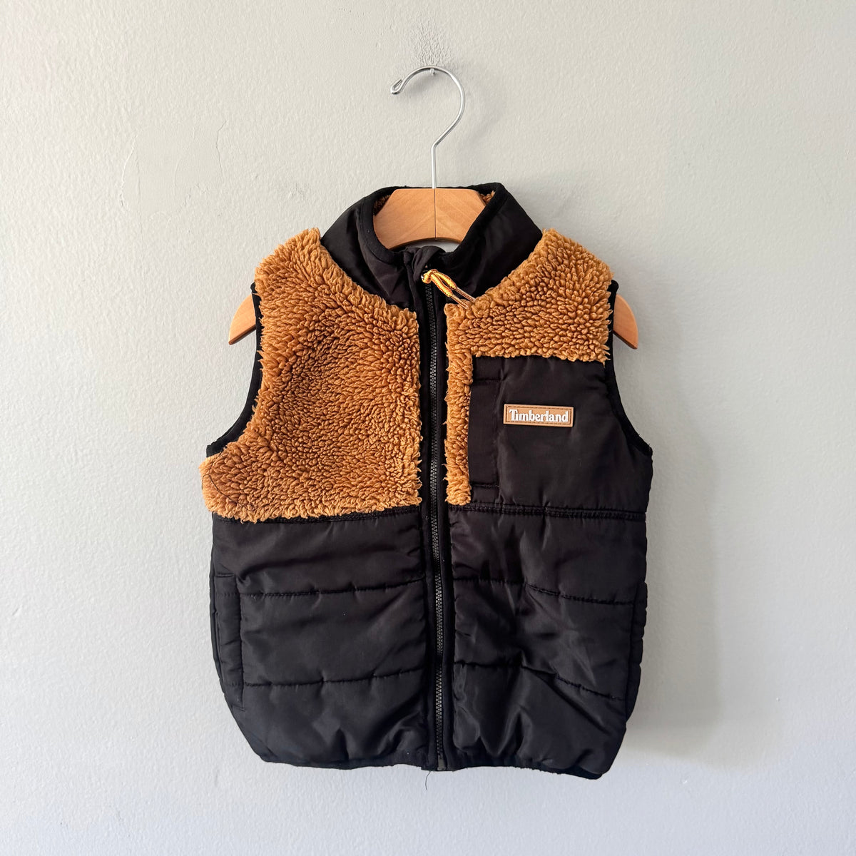 Timberland / Sherpa brown black puffer vest / 3T