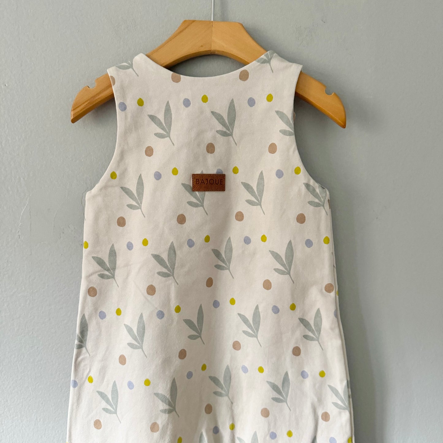 Bajoue / White x dots & leaves overalls / 3-5T