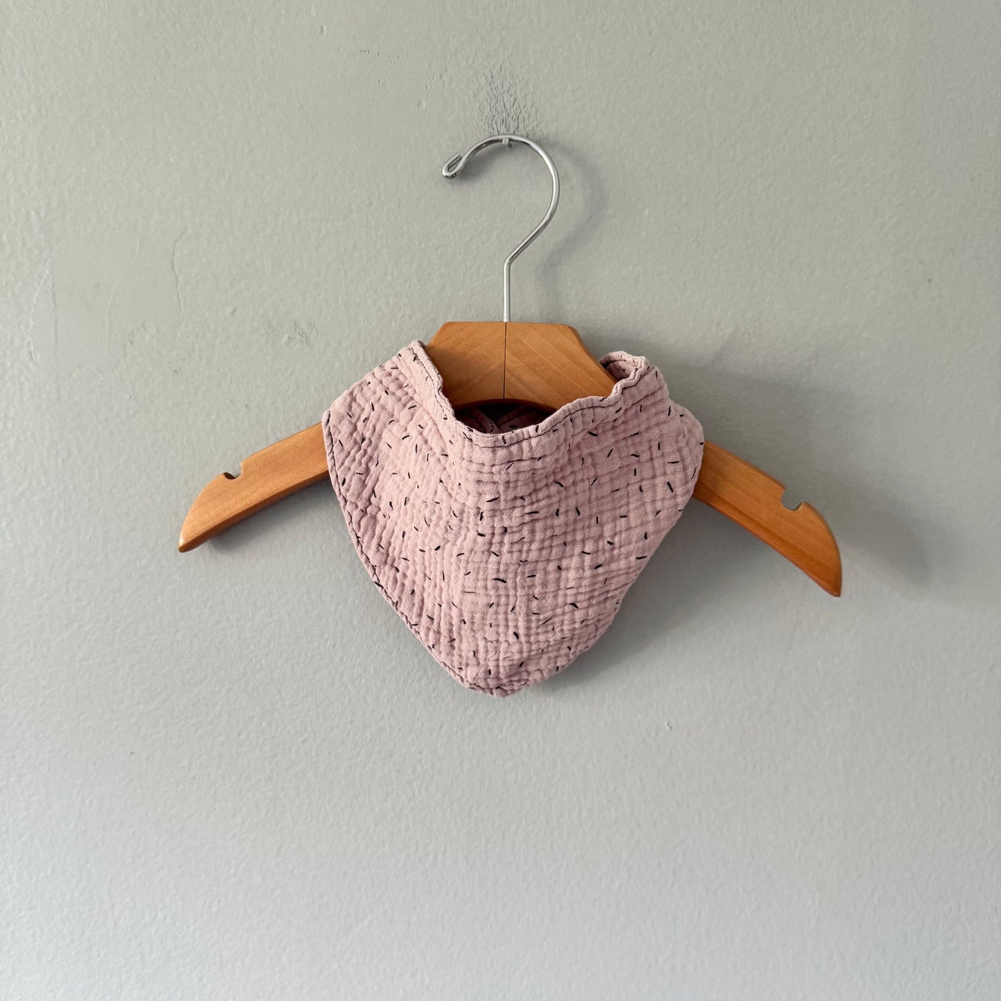Oistr / Pink bib