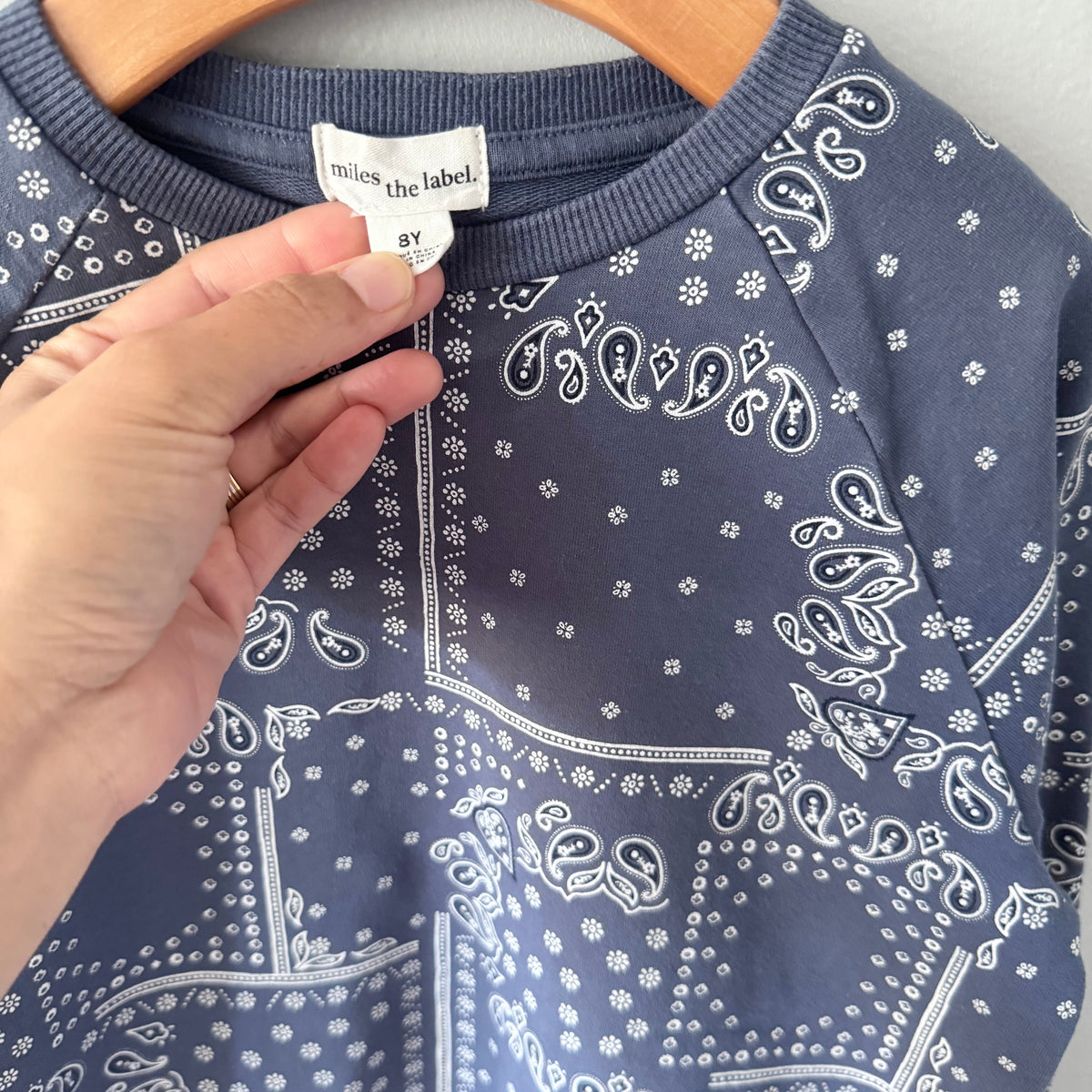 Miles the label / Navy sweatshirt / 8Y