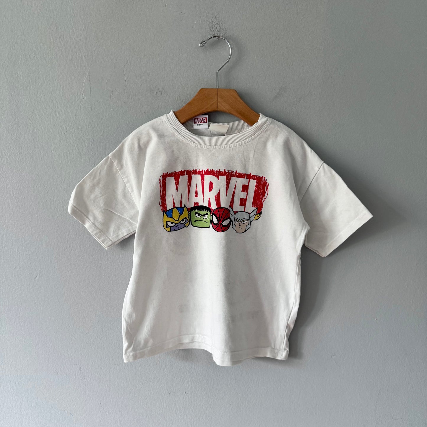 Zara x Marvel / White T-shirt / 6Y