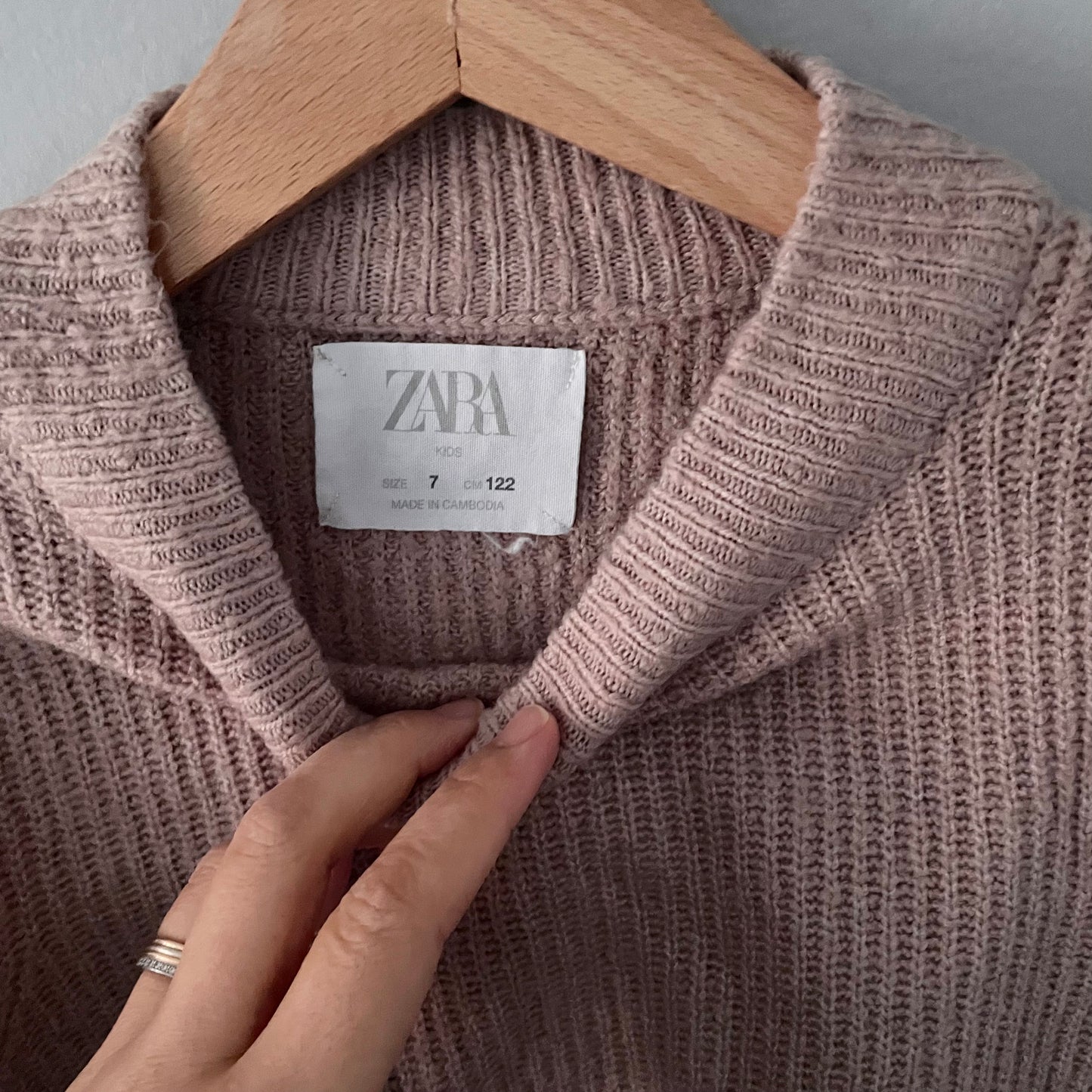 Zara / Smokey pink knit pullover / 7Y