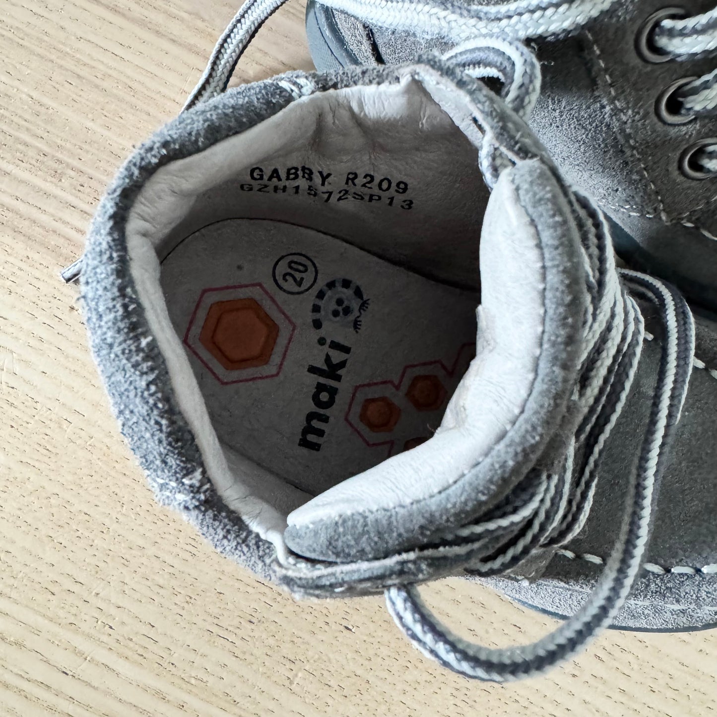 Maki / Grey lace up boots / EU20(US4)