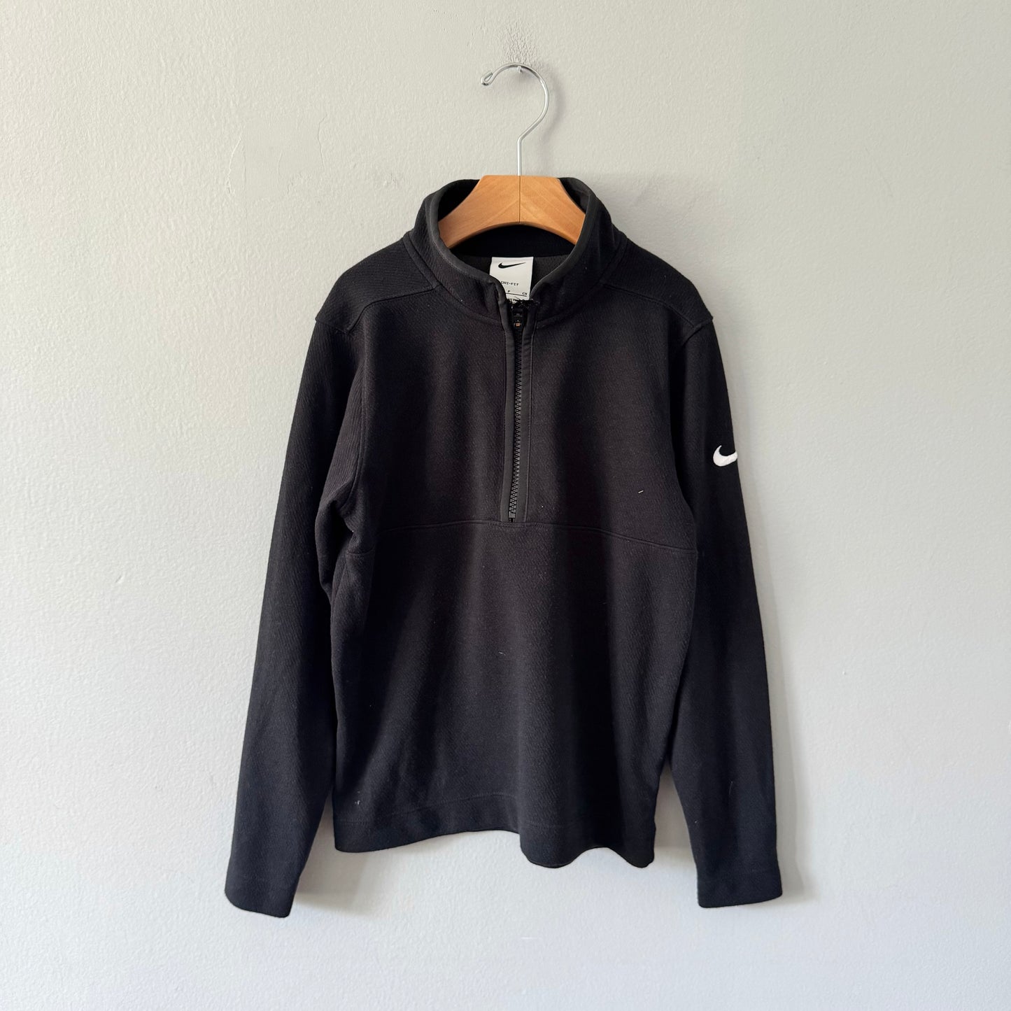 Nike / Black Dri Fit top / 7-8Y