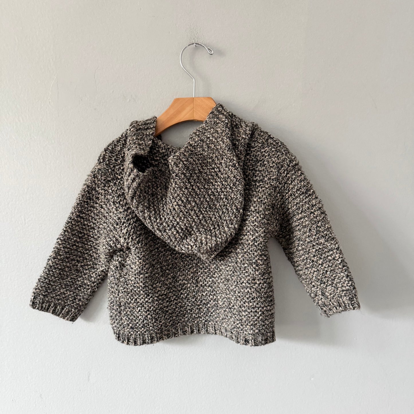 1+ in the family / Veste en maille noire et beige / 12M
