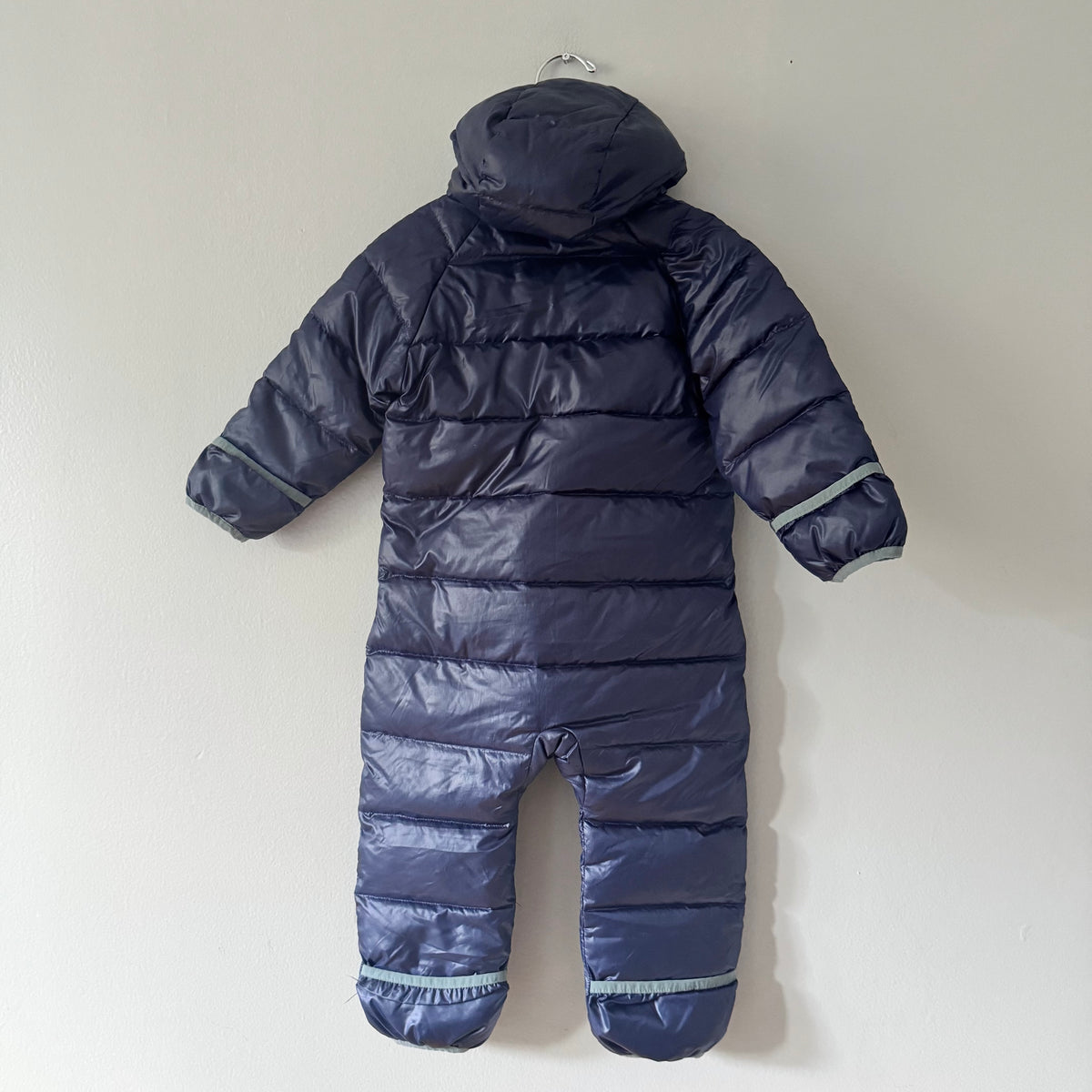 Patagonia / Navy bunting suit / 6-12M