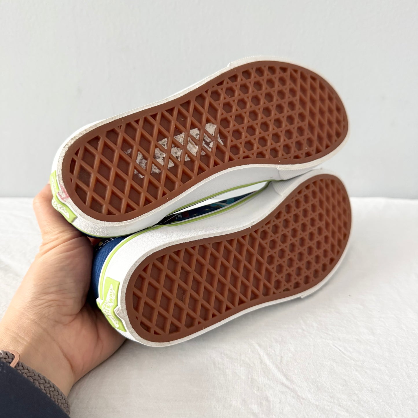 Vans / Running Shoes / J2