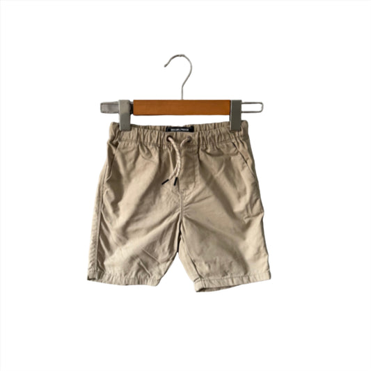 Next / Beige chino shorts / 4-5Y