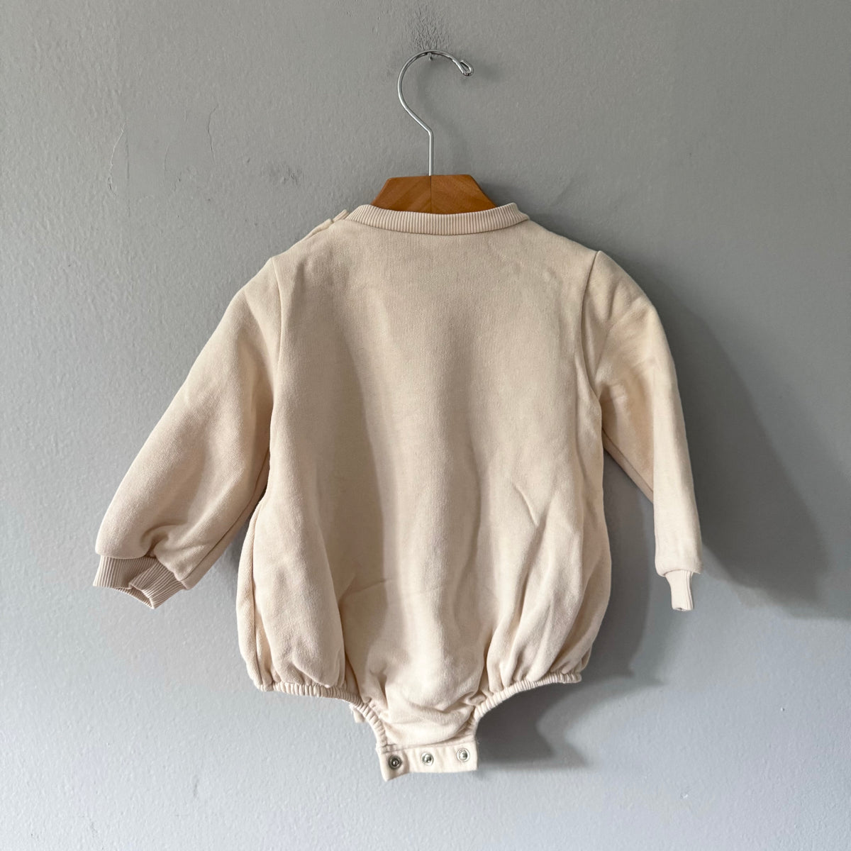 Next / Ivory crew onesie / 9-12M