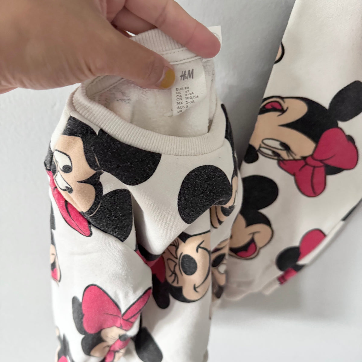 H&M x Disney / White Mickey & Minnie crew set / 2-3Y