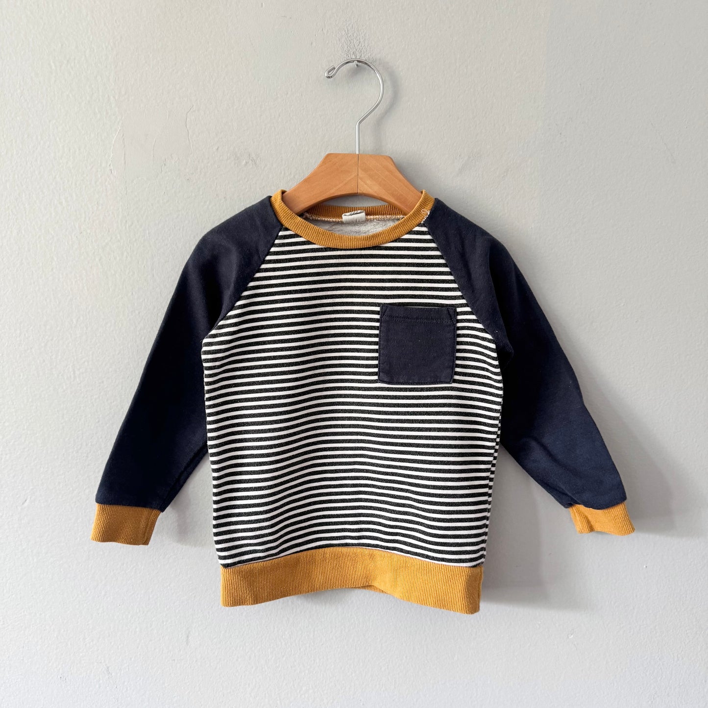 PL Kids / White navy mustard stripe sweatshirt / 3Y