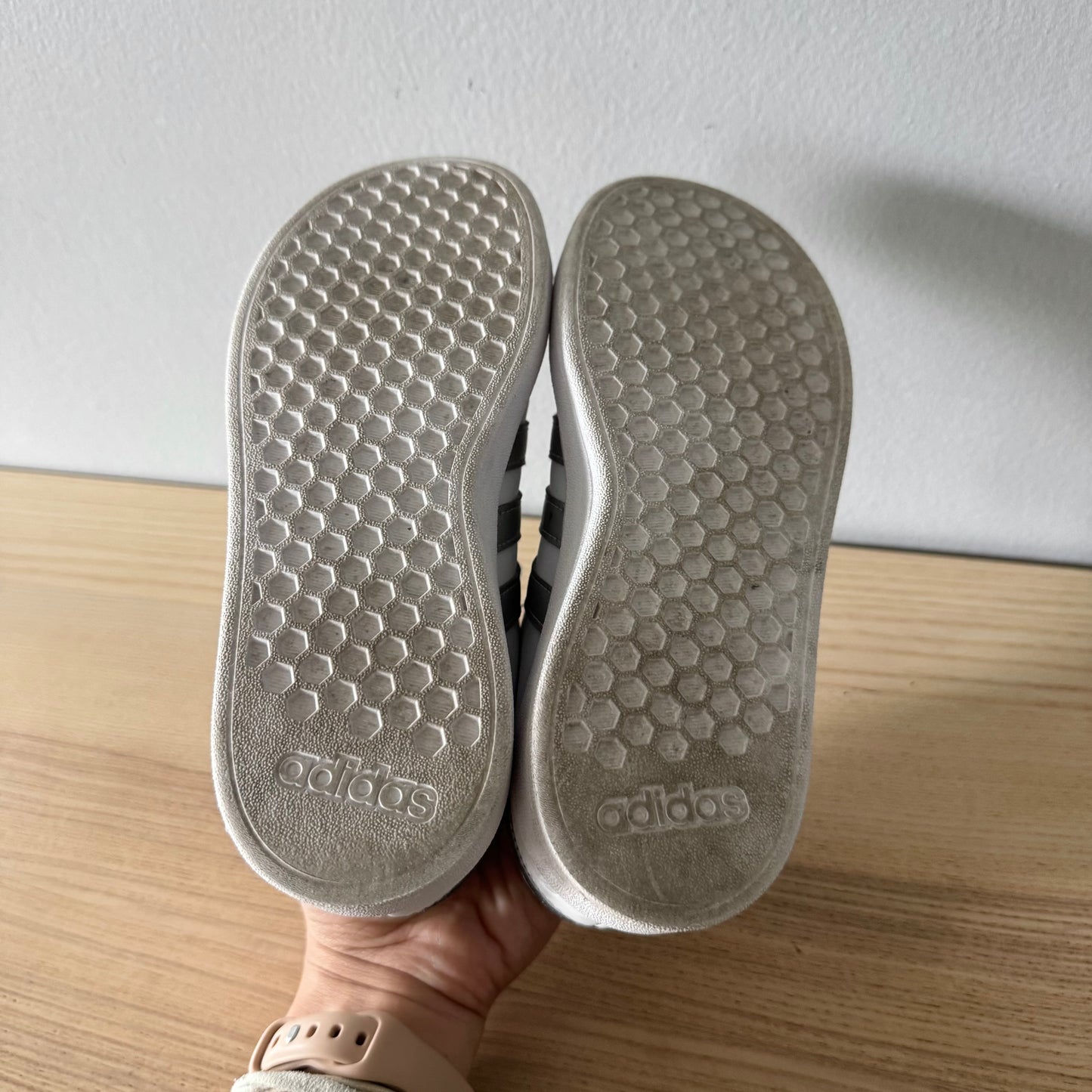 Adidas / Sneaker / J1.5