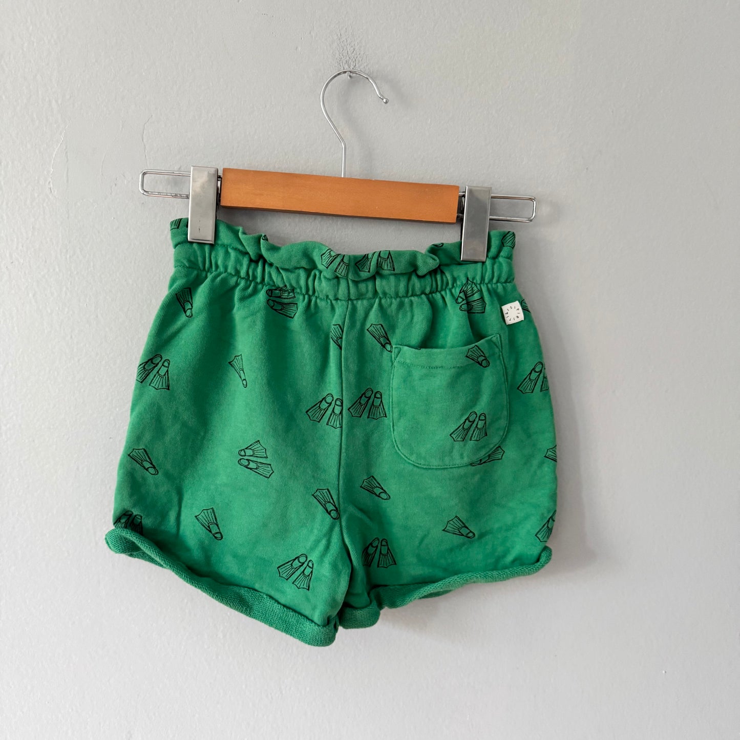 Sproet & Sprout / Green shorts / 7Y