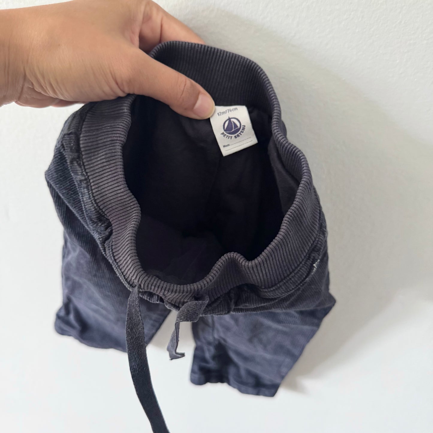 Petit bateau / Lined black corduroy pants / 12M