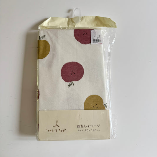 tete a tete / Water repellant sheets - apple
