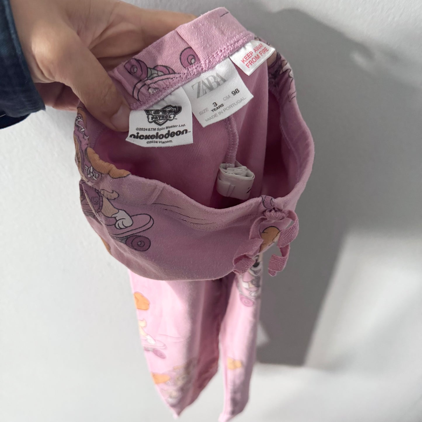 Zara / Paw Patrol Skye leggings / 3Y