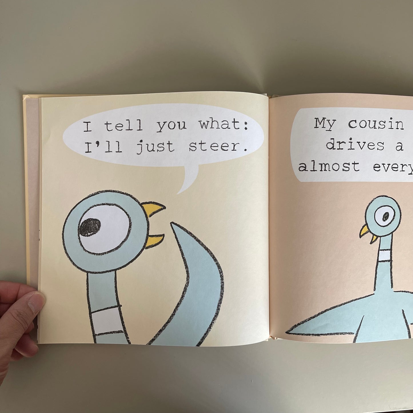 Don't Let the Pigeon Drive the Bus! / Mo Willems