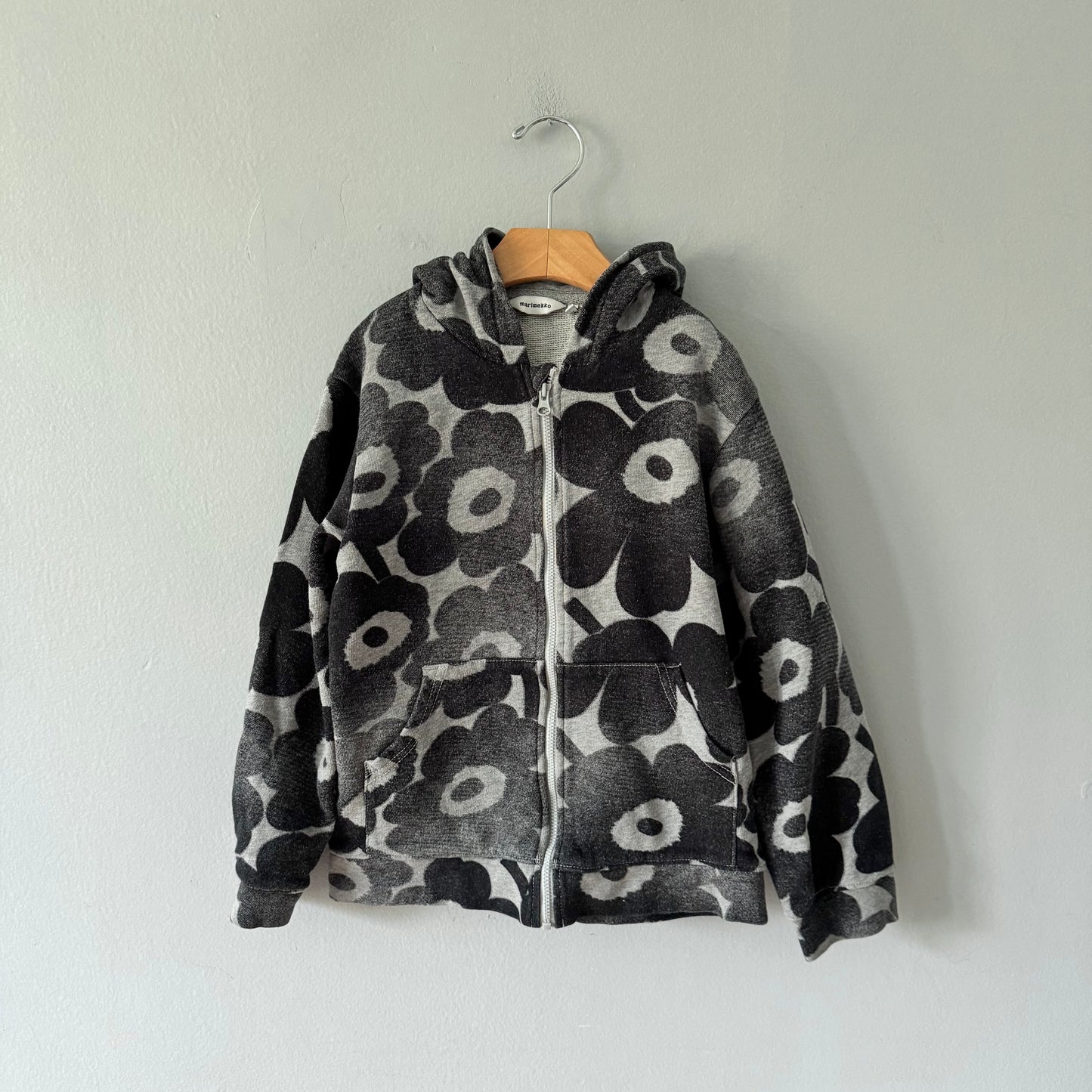 Marimekko / Grey floral zip up hoodie / 128-134(7-8Y)