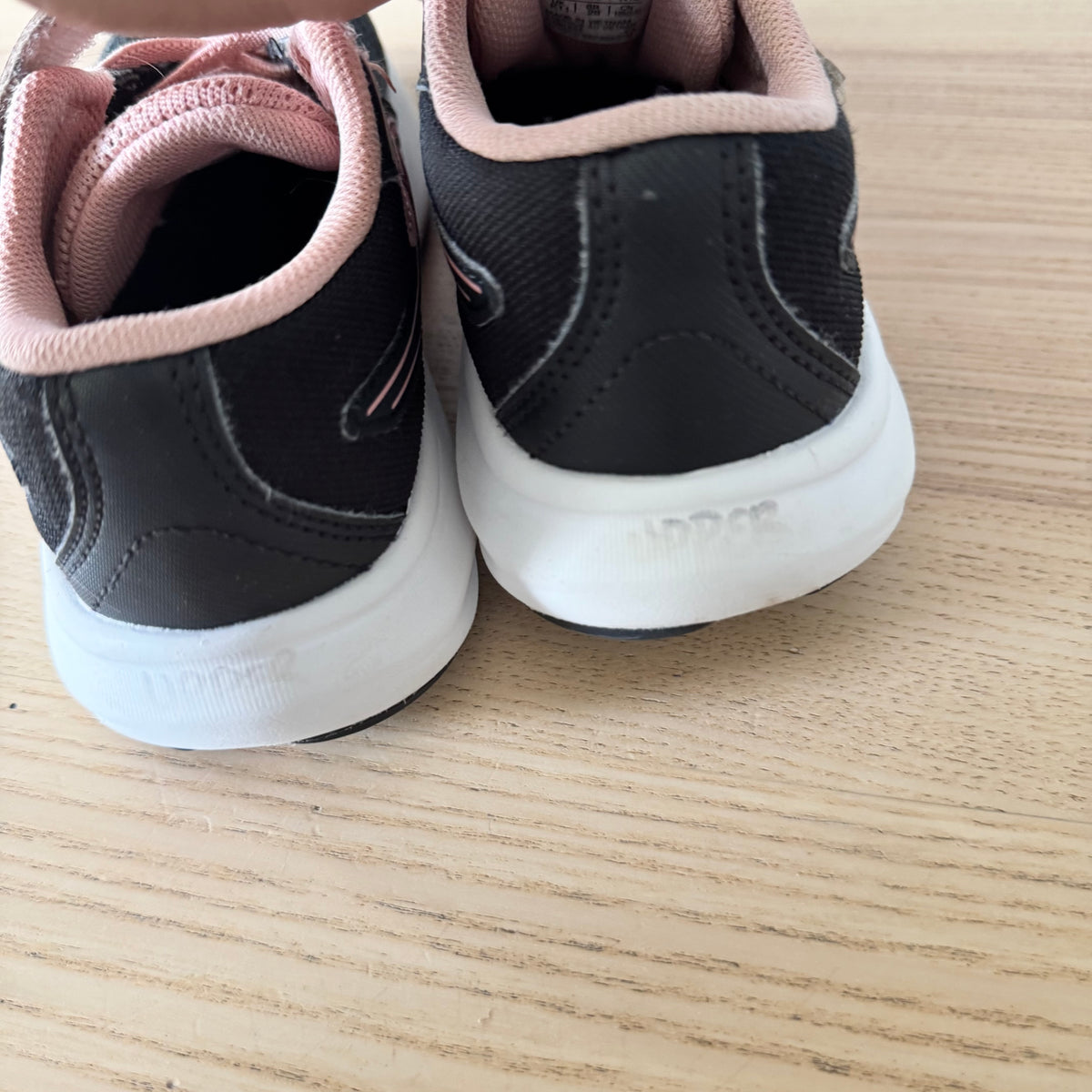 Asics / Sneaker / US12