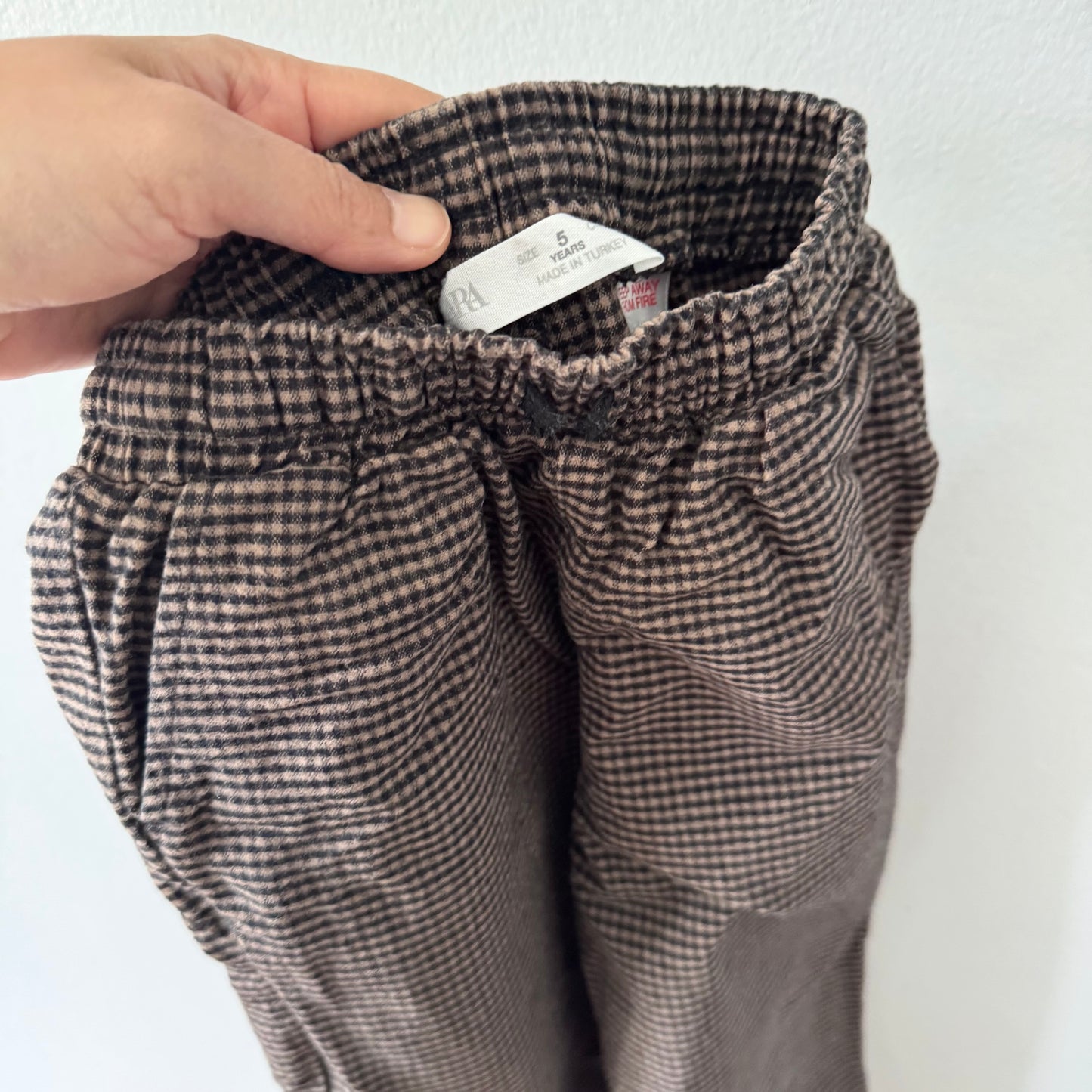 Zara / Black brown plaid pants / 5Y
