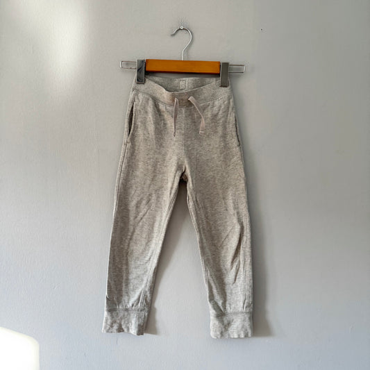 Gap / Light grey cotton pants / 5Y