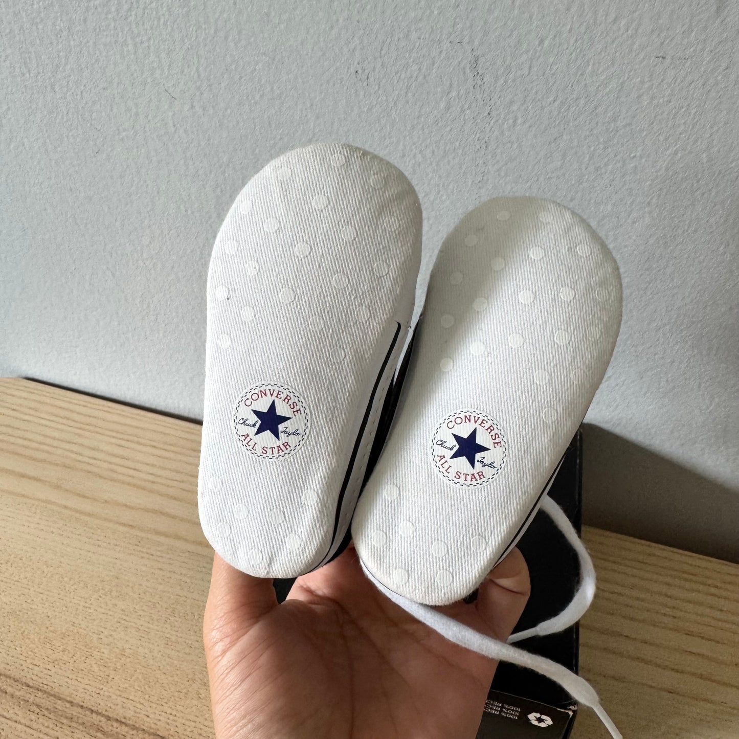 Converse / Crib shoes / US3