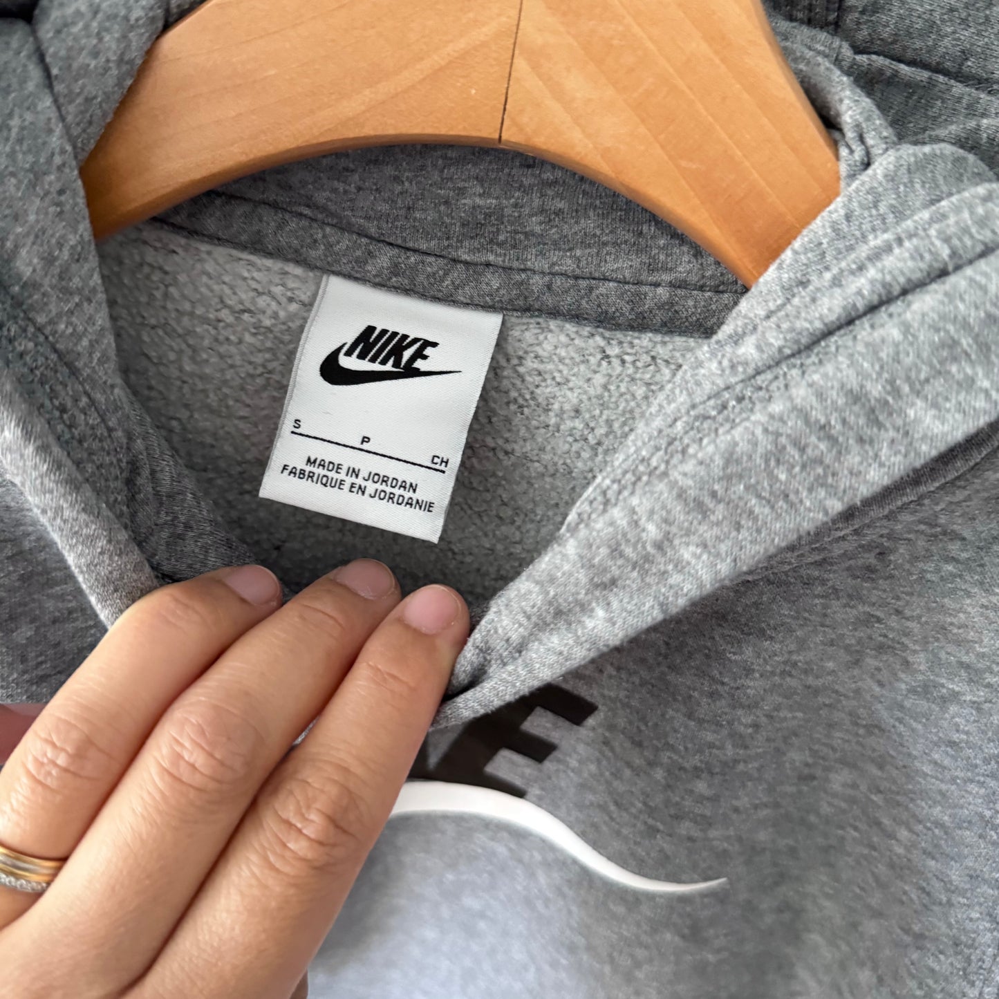 Nike / Grey hoodie / 7Y
