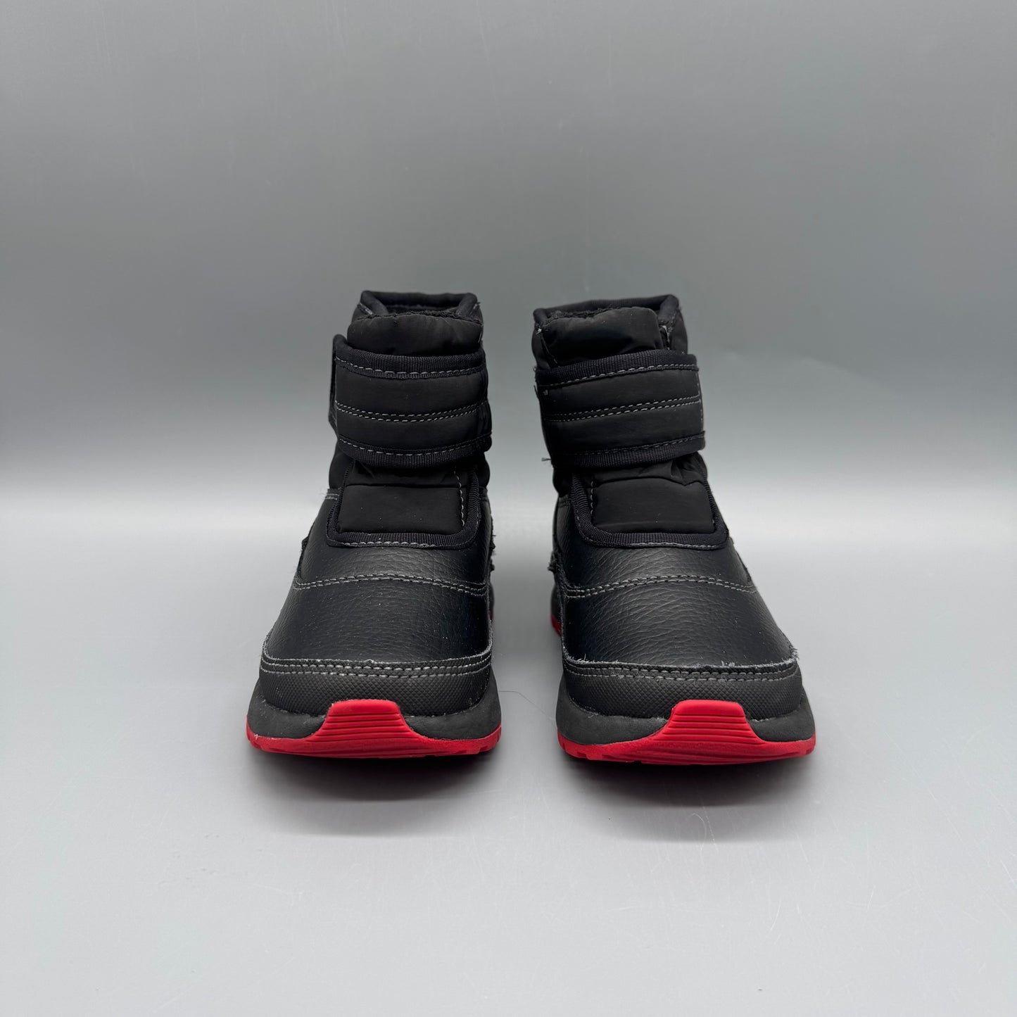 UGG / Snow Boots / US8