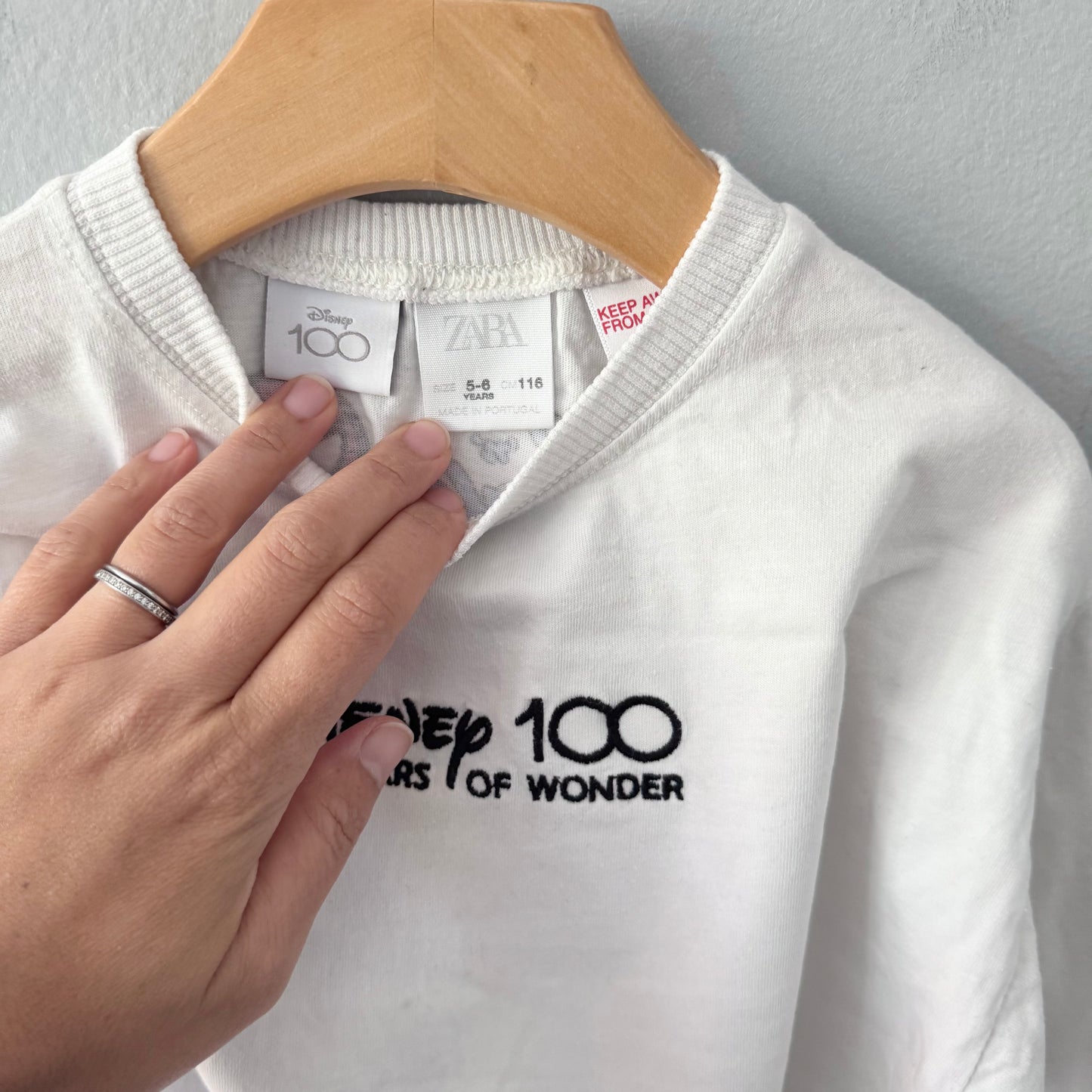 Zara / Disney 100 years of wonder long sleeve / 5-6Y