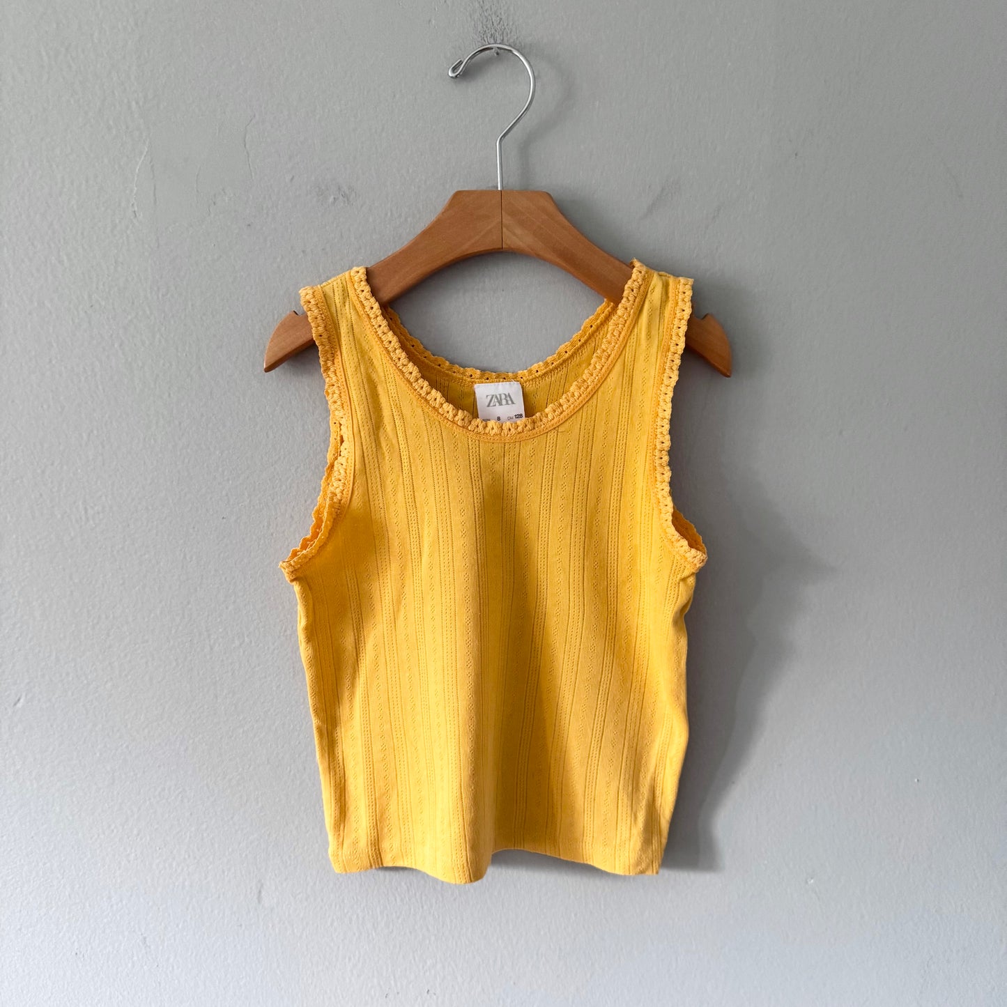 Zara / Yellow tank top / 8Y