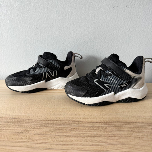 New Balance / Sneakers / US7.5