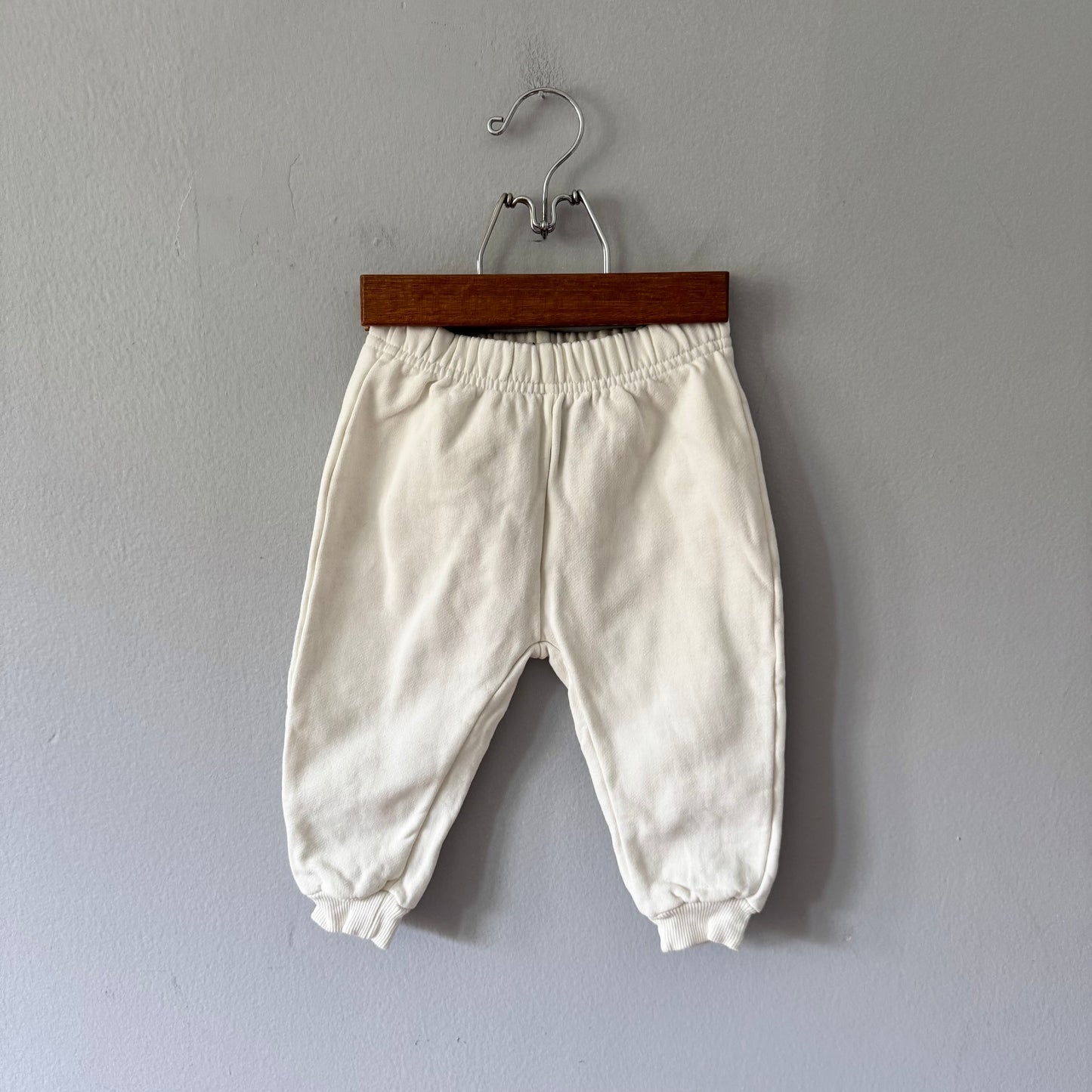 The Littlest / White sweatpants / 12-18M