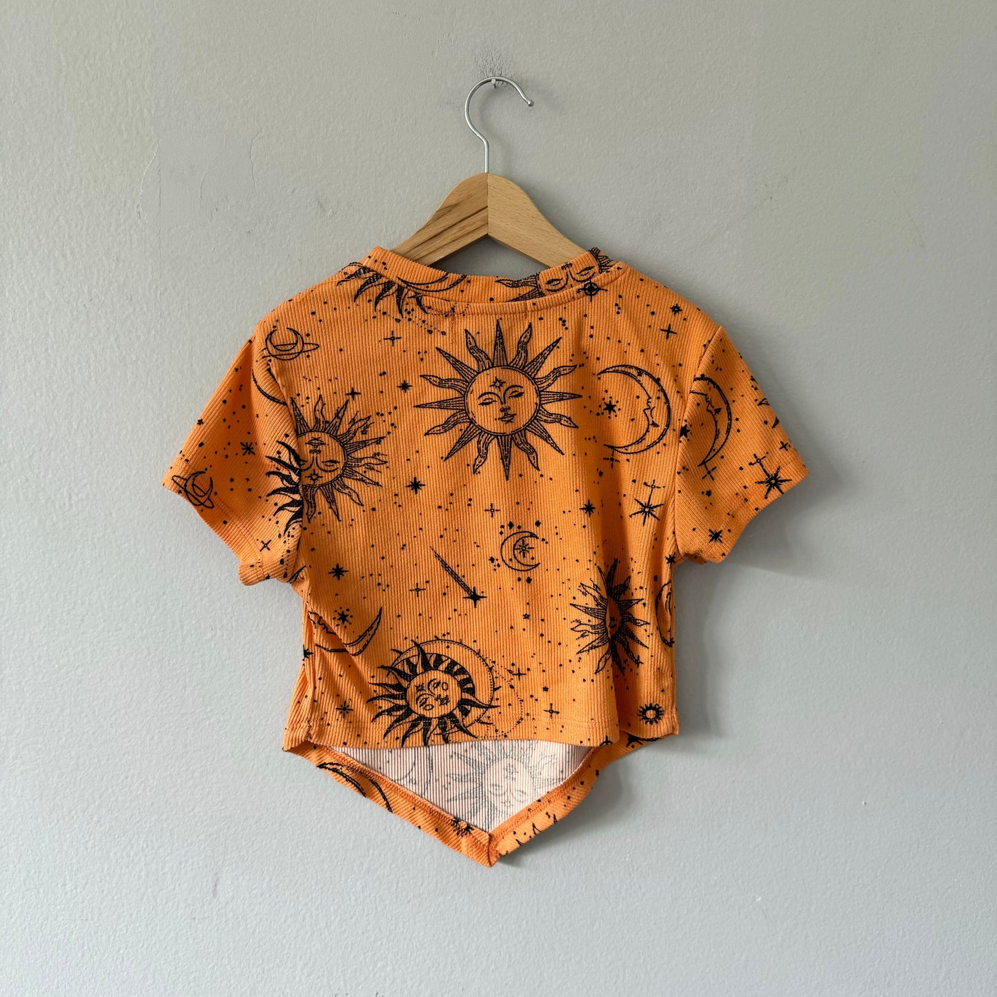 Streetwear Society / Orange x moon & sun top / 6-8Y