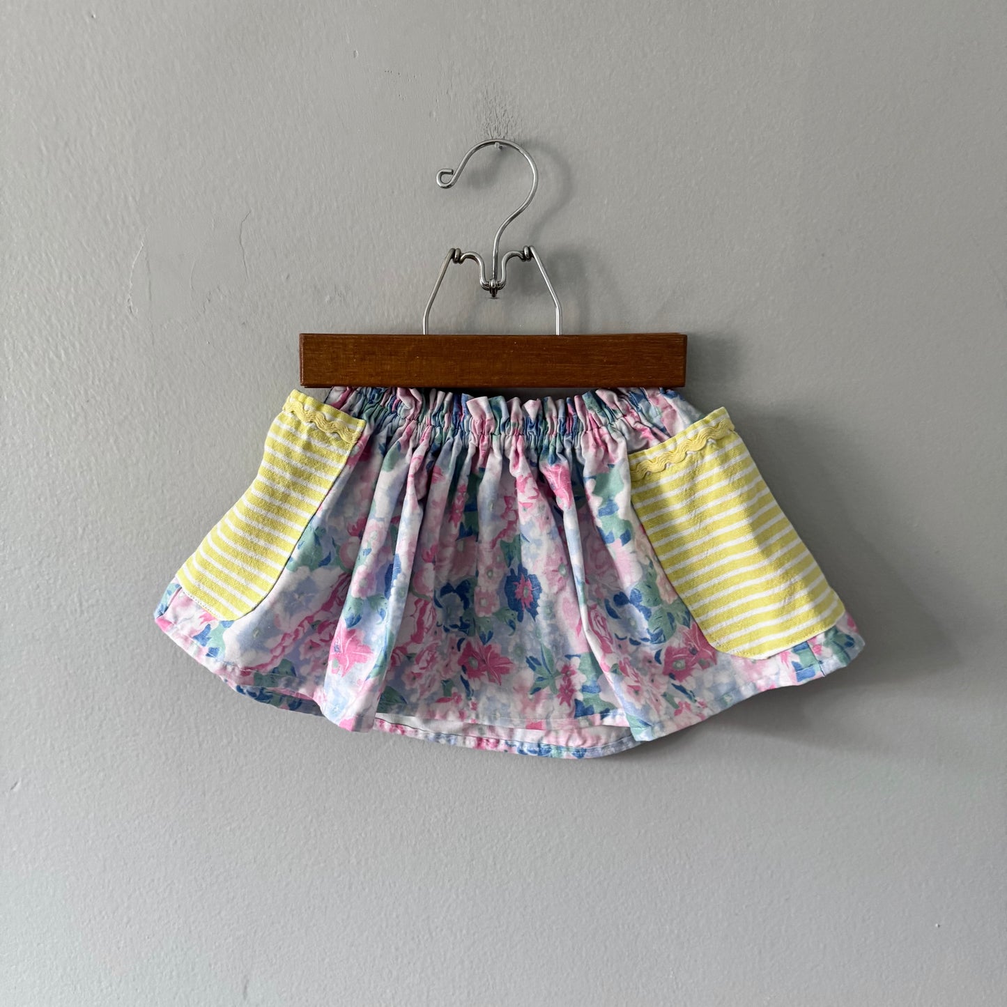 TUP / Jupe fantaisie recyclée / 2-3 ans