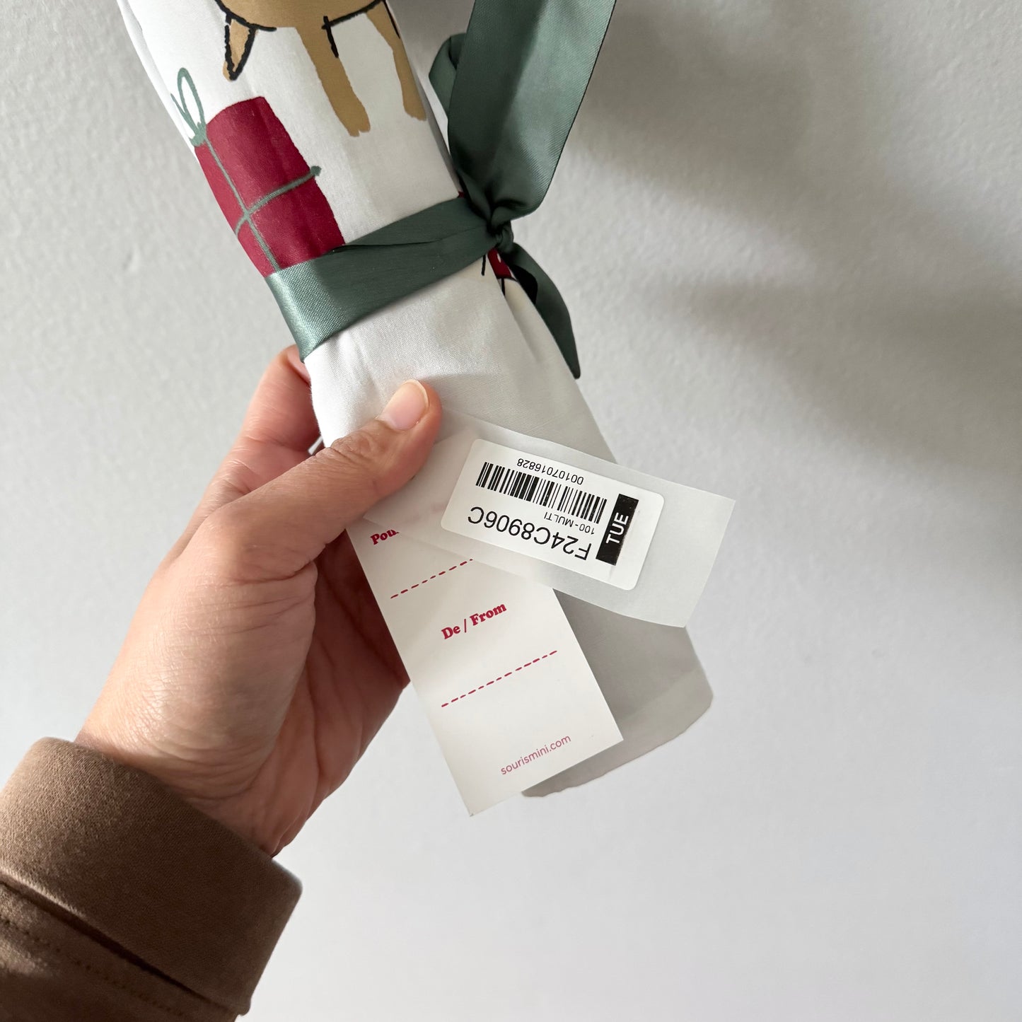 Souris Mini / HOLIDAY REVERSIBLE GLOW IN THE DARK PILLOWCASE / One size - New with tag