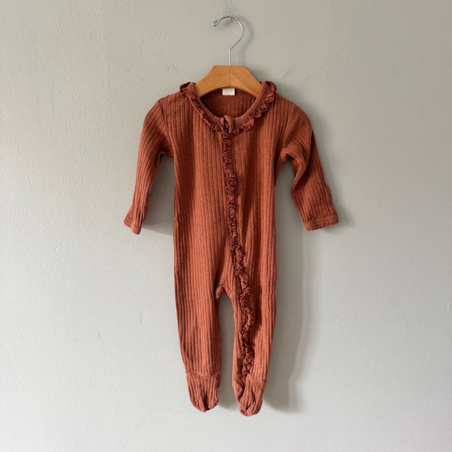 Kate Quinn / Brown ribbed romper / 6-9M