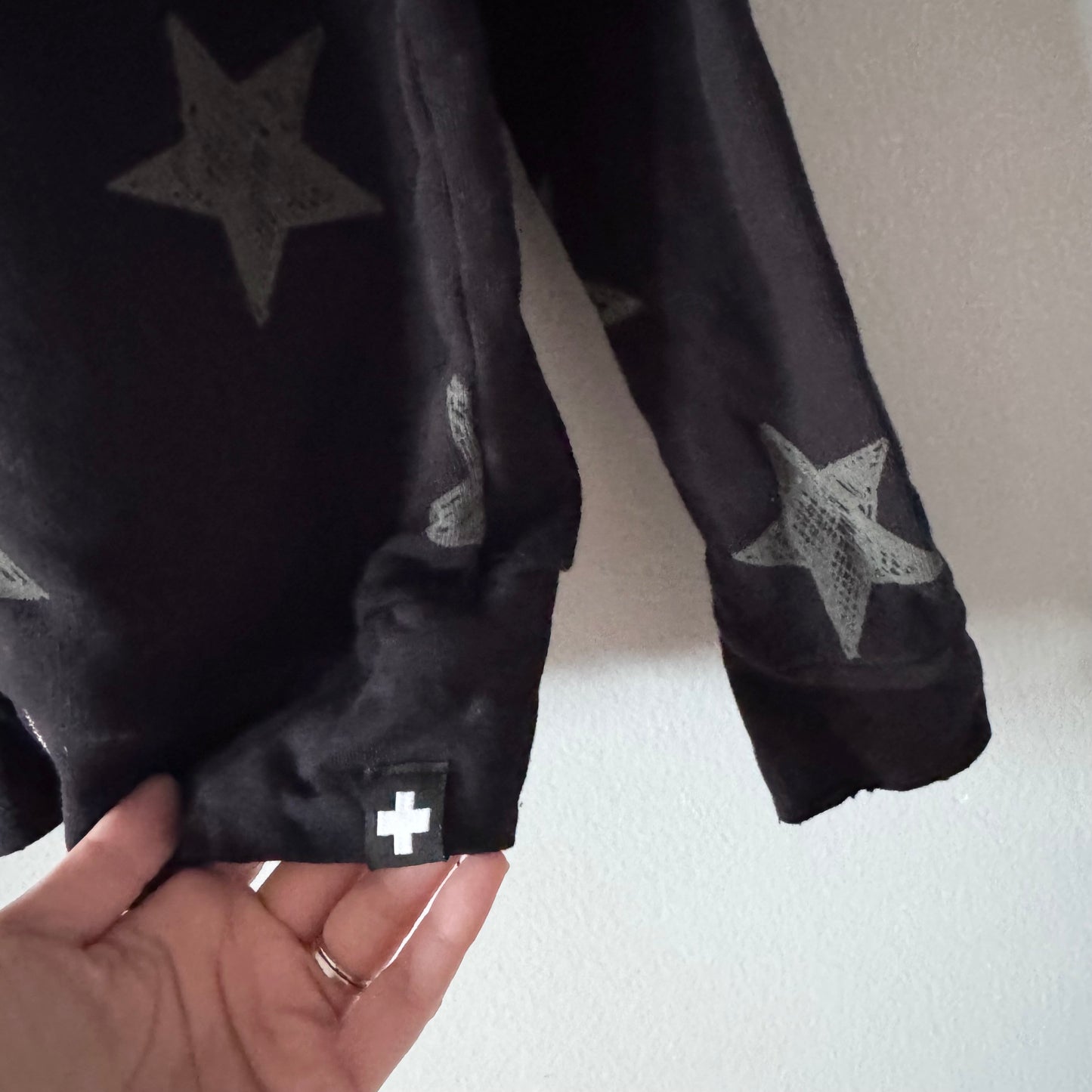 Celinununu / Black x star biker hoodie / 6-8Y
